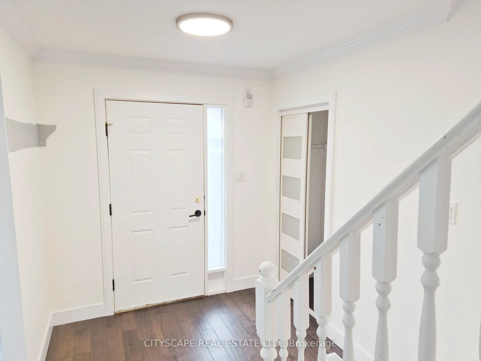 Photo 4 of 11 Ashely Court, Kitchener, Grand River North — HOMEH