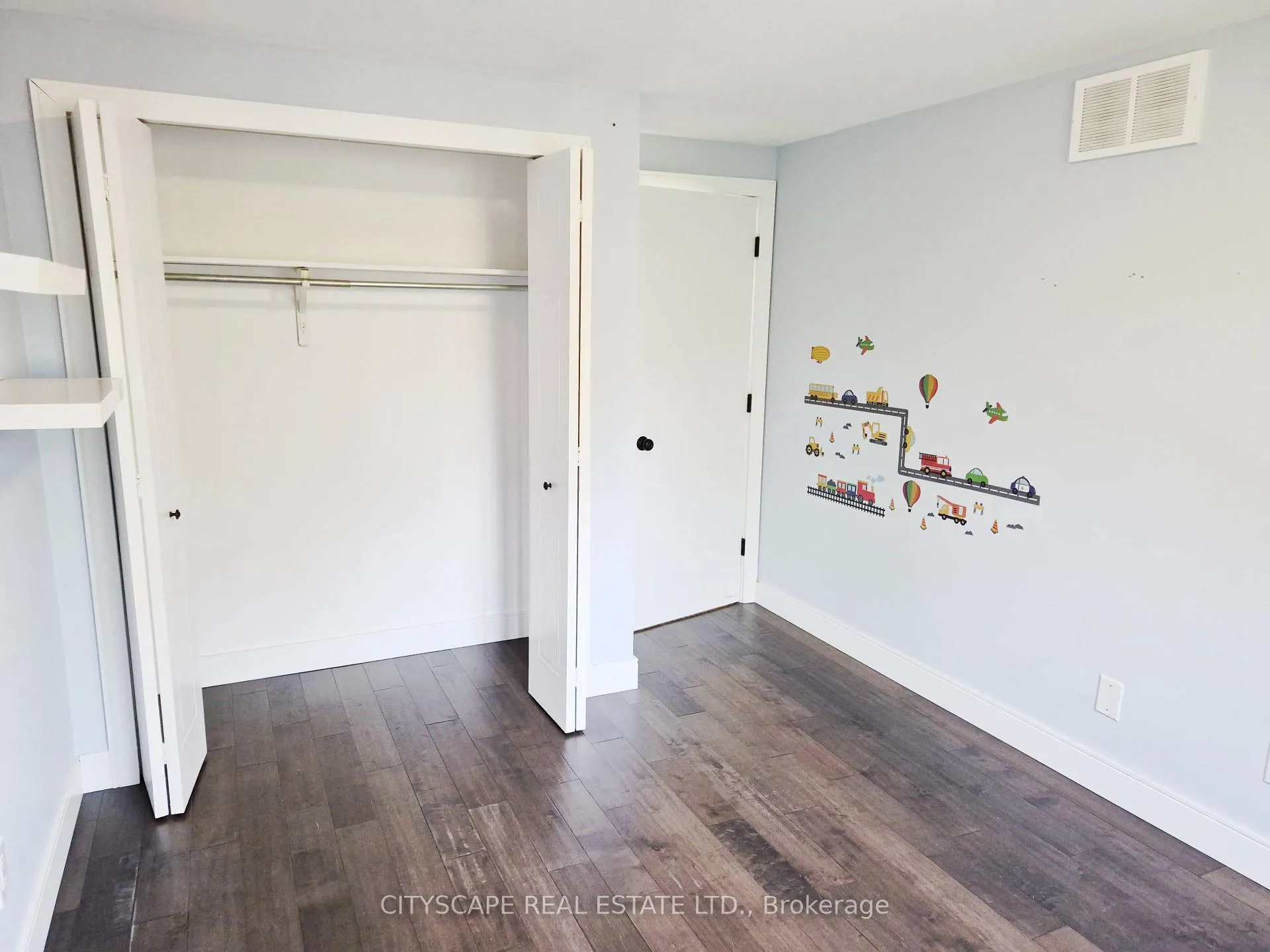 Photo 21 of 11 Ashely Court, Kitchener, Grand River North — HOMEH