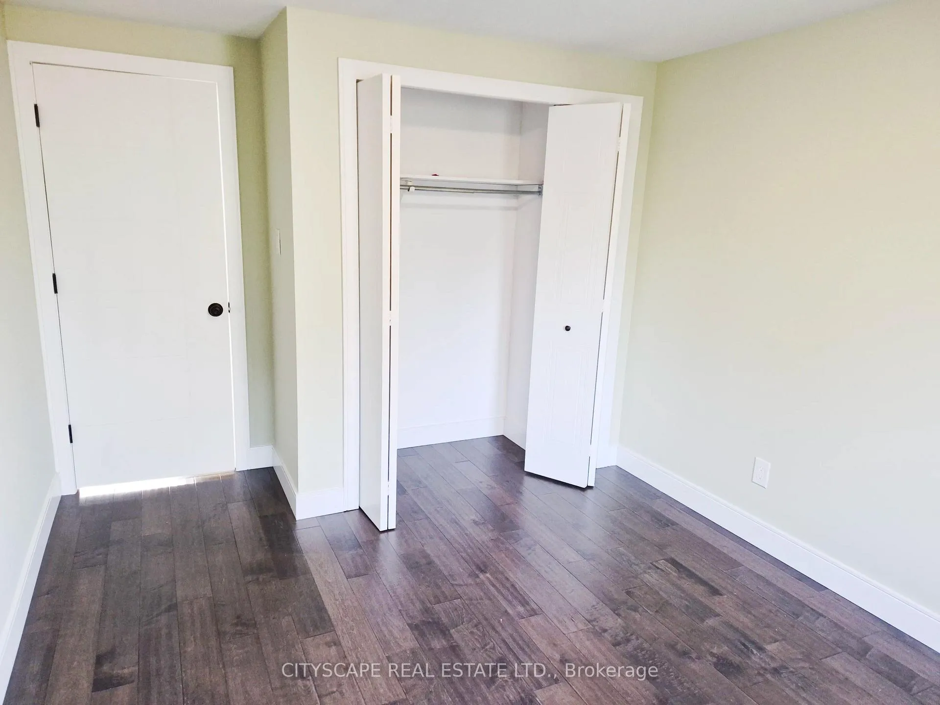 Photo 23 of 11 Ashely Court, Kitchener, Grand River North — HOMEH