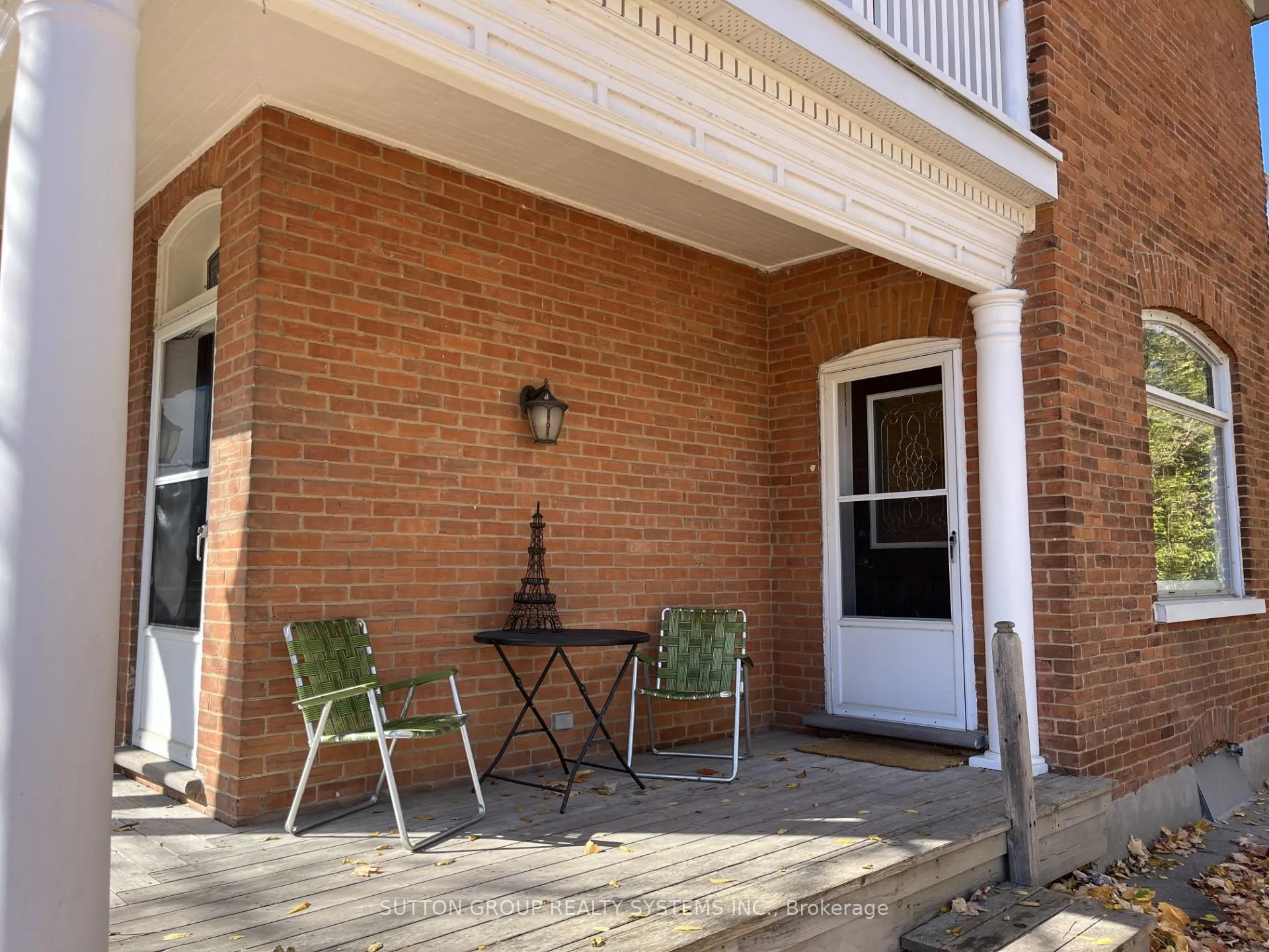 Photo 2 of Unit 1, 58 Bruce Street S, Blue Mountains — HOMEH