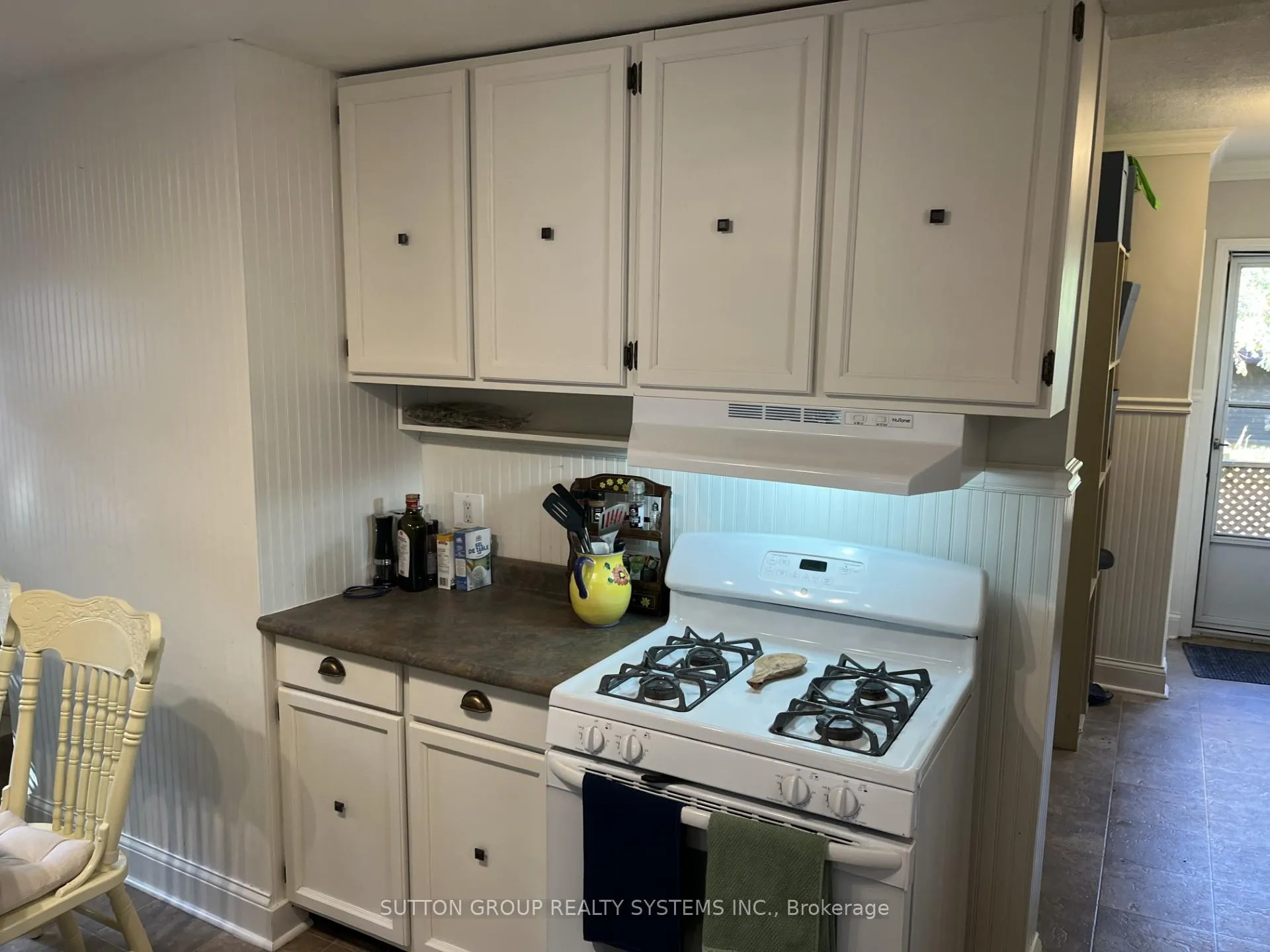 Photo 9 of Unit 1, 58 Bruce Street S, Blue Mountains — HOMEH