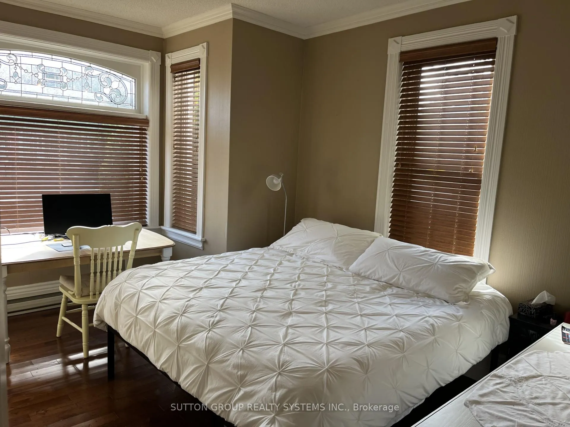 Photo 10 of Unit 1, 58 Bruce Street S, Blue Mountains — HOMEH