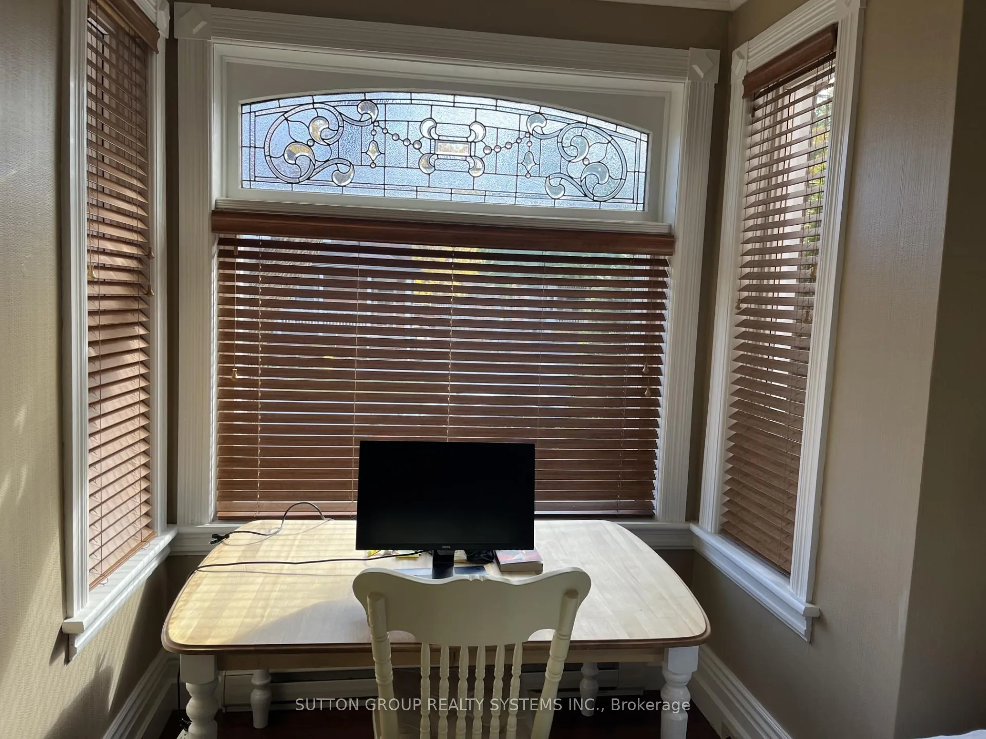 Photo 11 of Unit 1, 58 Bruce Street S, Blue Mountains — HOMEH