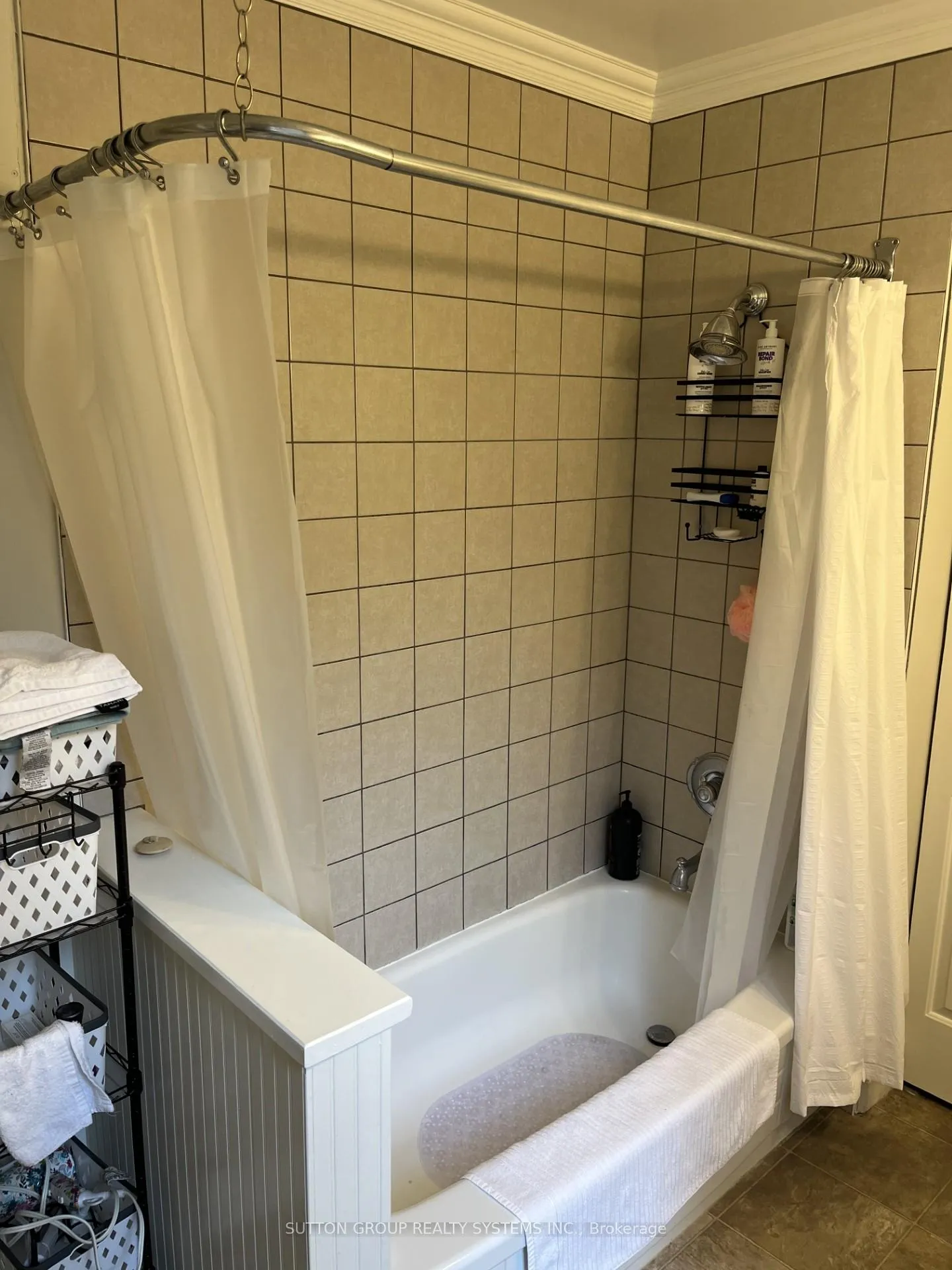 Photo 15 of Unit 1, 58 Bruce Street S, Blue Mountains — HOMEH