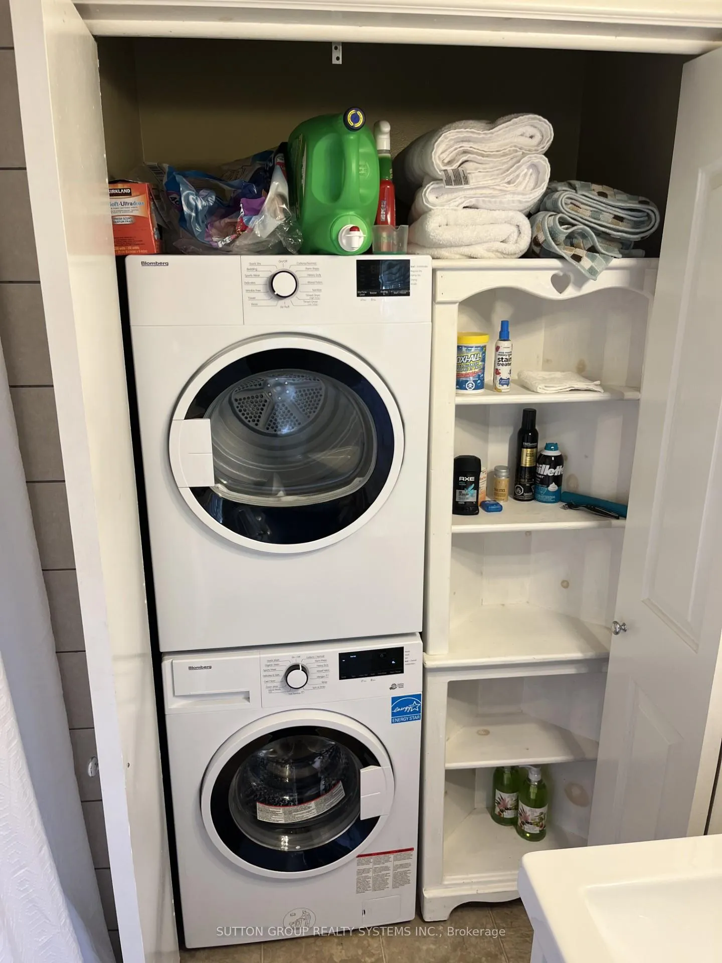 Photo 16 of Unit 1, 58 Bruce Street S, Blue Mountains — HOMEH