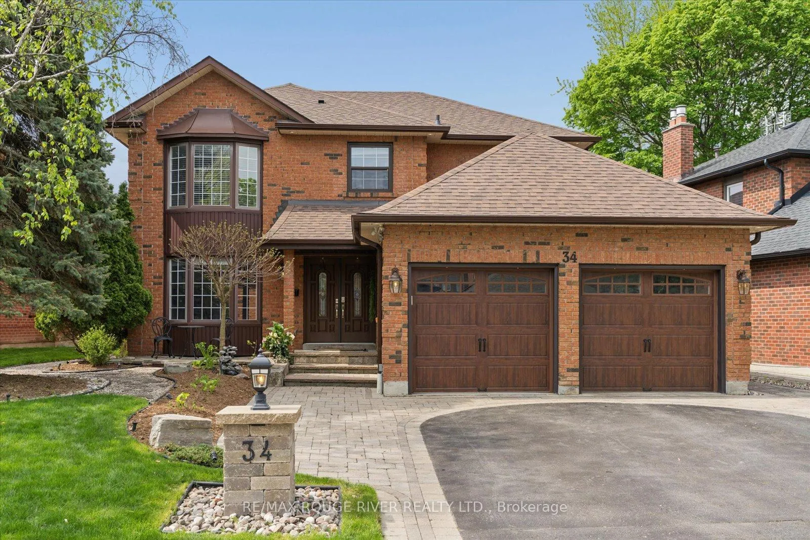 Photo 2 of 34 Glen Hill Drive, Whitby, Blue Grass Meadows — HOMEH