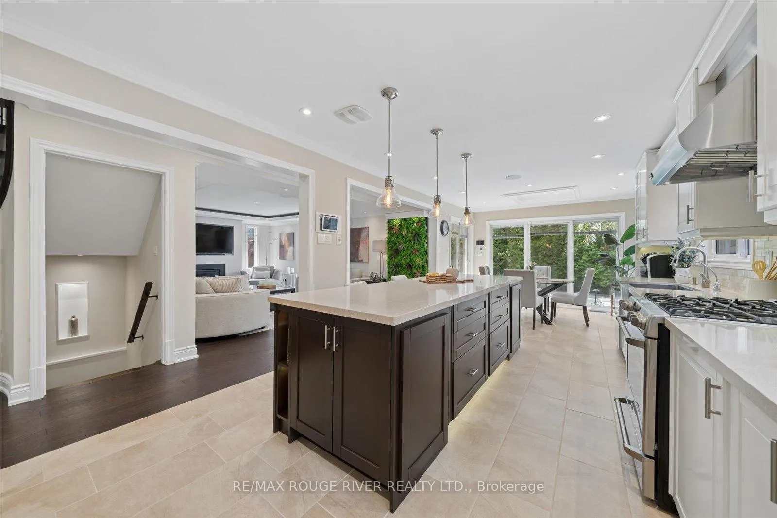 Photo 9 of 34 Glen Hill Drive, Whitby, Blue Grass Meadows — HOMEH
