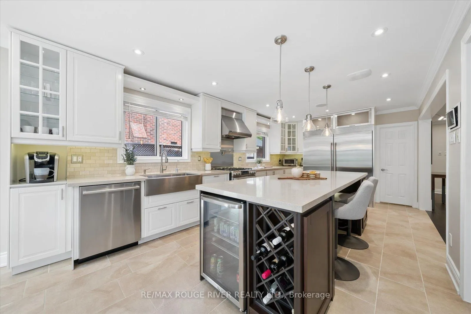 Photo 11 of 34 Glen Hill Drive, Whitby, Blue Grass Meadows — HOMEH