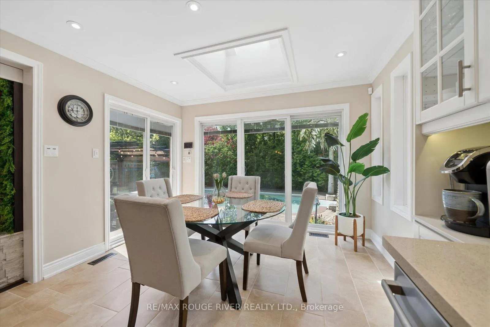 Photo 15 of 34 Glen Hill Drive, Whitby, Blue Grass Meadows — HOMEH