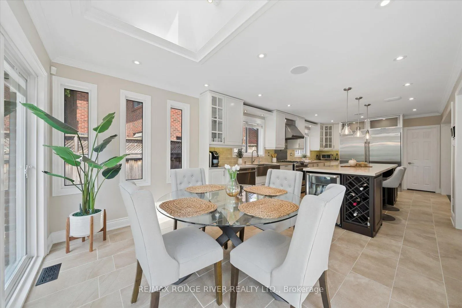Photo 16 of 34 Glen Hill Drive, Whitby, Blue Grass Meadows — HOMEH