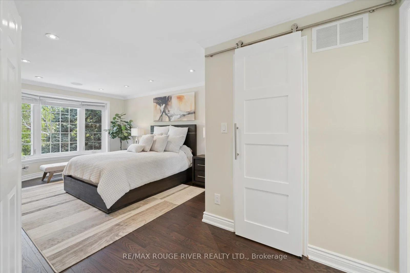 Photo 23 of 34 Glen Hill Drive, Whitby, Blue Grass Meadows — HOMEH
