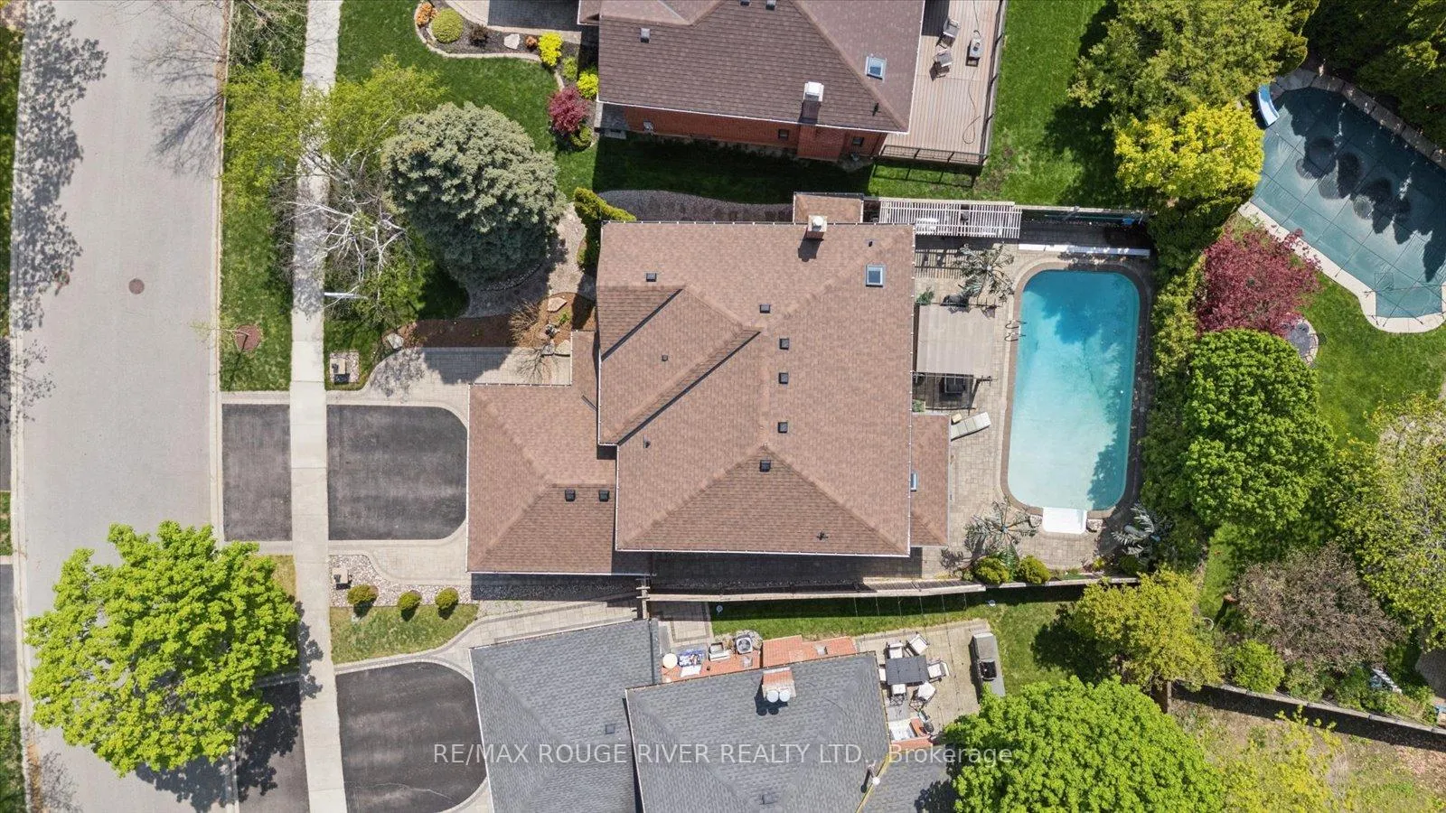 Photo 46 of 34 Glen Hill Drive, Whitby, Blue Grass Meadows — HOMEH