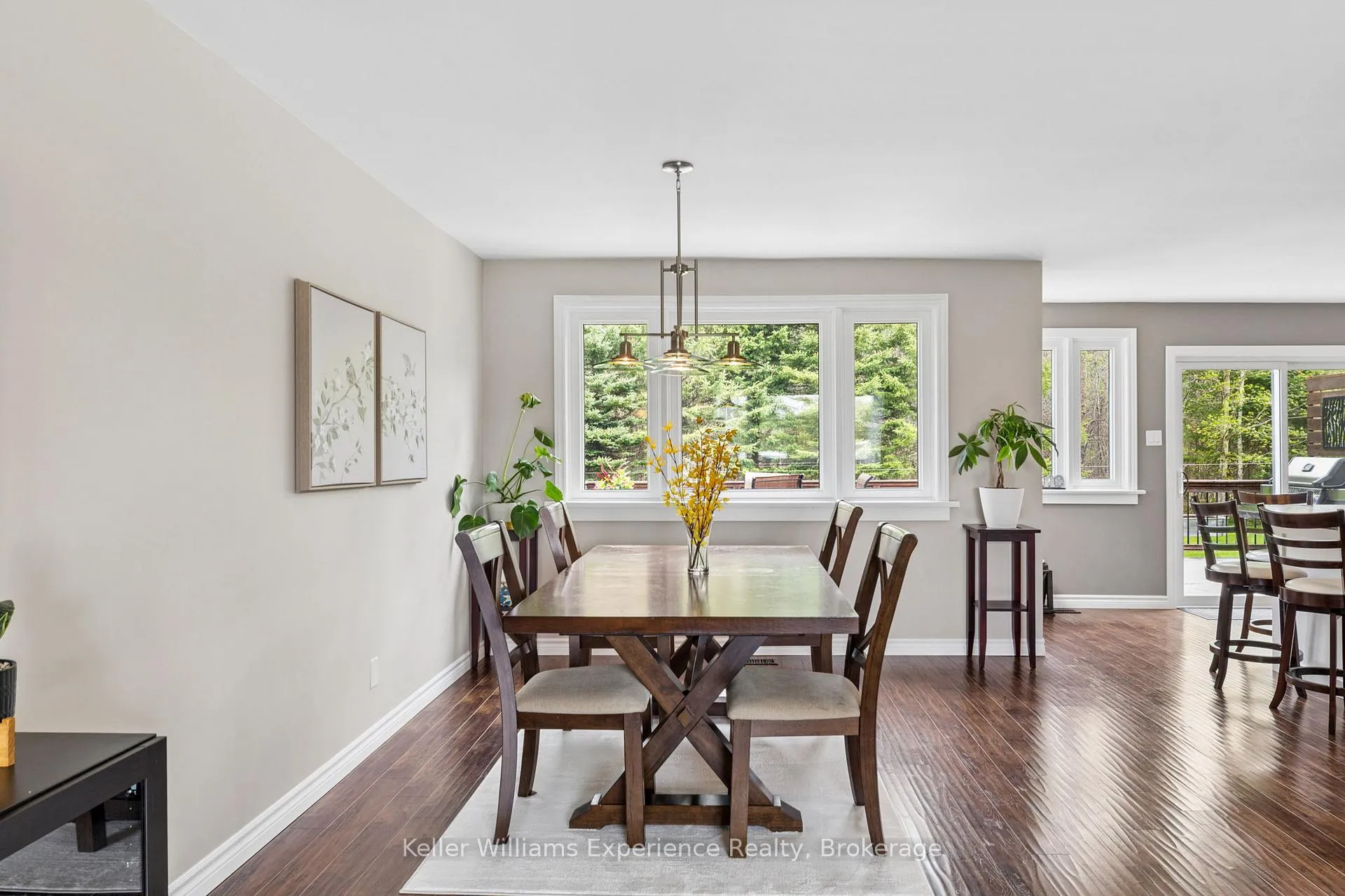 Photo 14 of 5525 Penetanguishene Road, Springwater, Rural Springwater — HOMEH