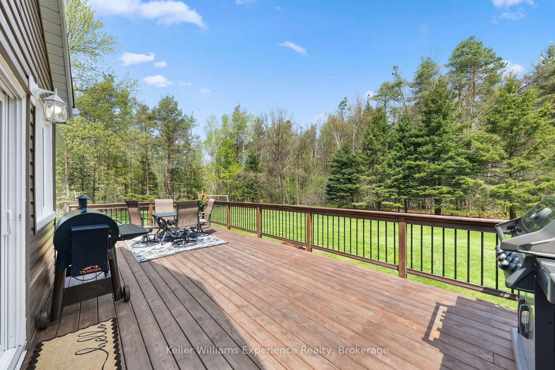 Photo 29 of 5525 Penetanguishene Road, Springwater, Rural Springwater — HOMEH
