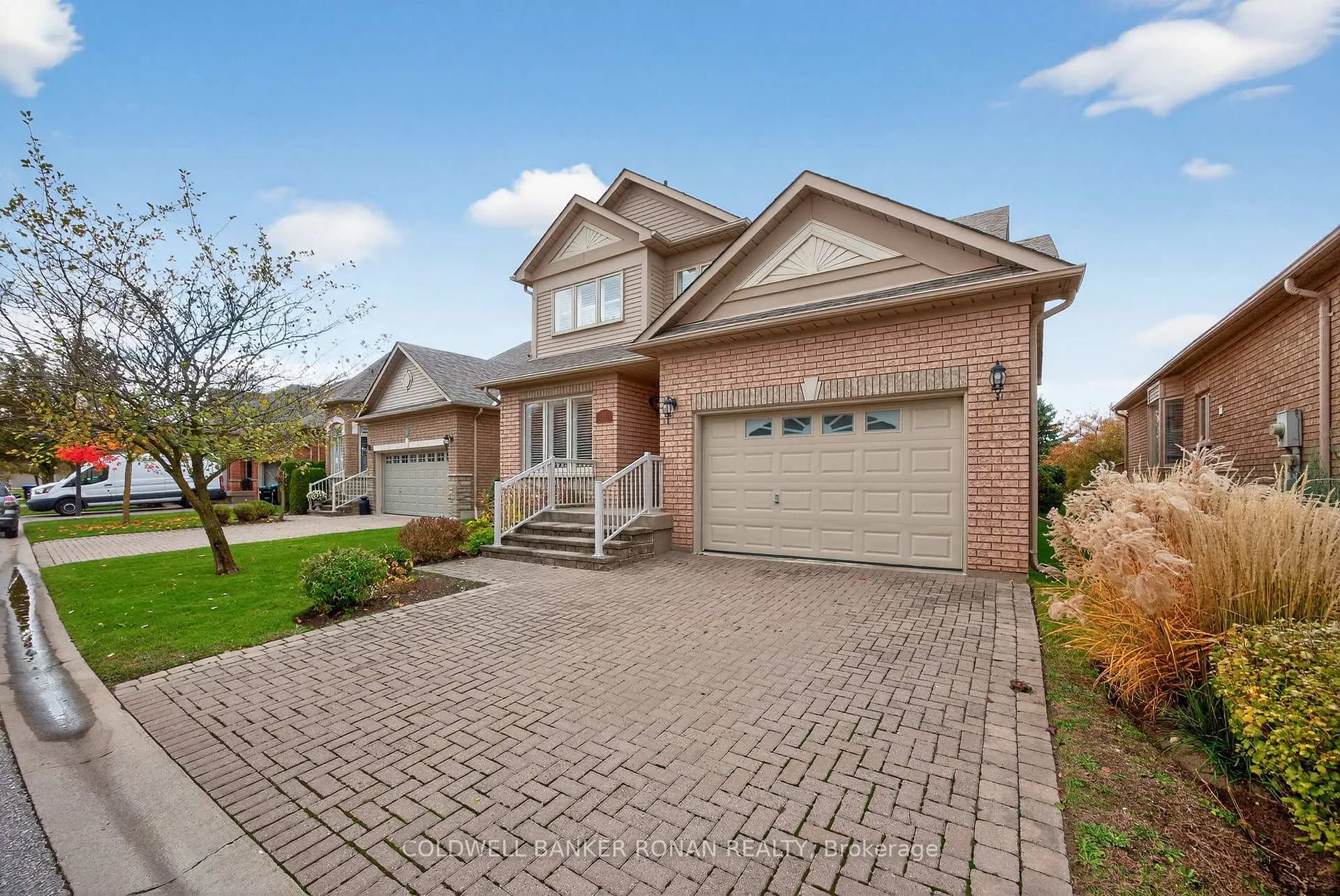 Photo 2 of 14 Via Amici, New Tecumseth, Rural New Tecumseth — HOMEH