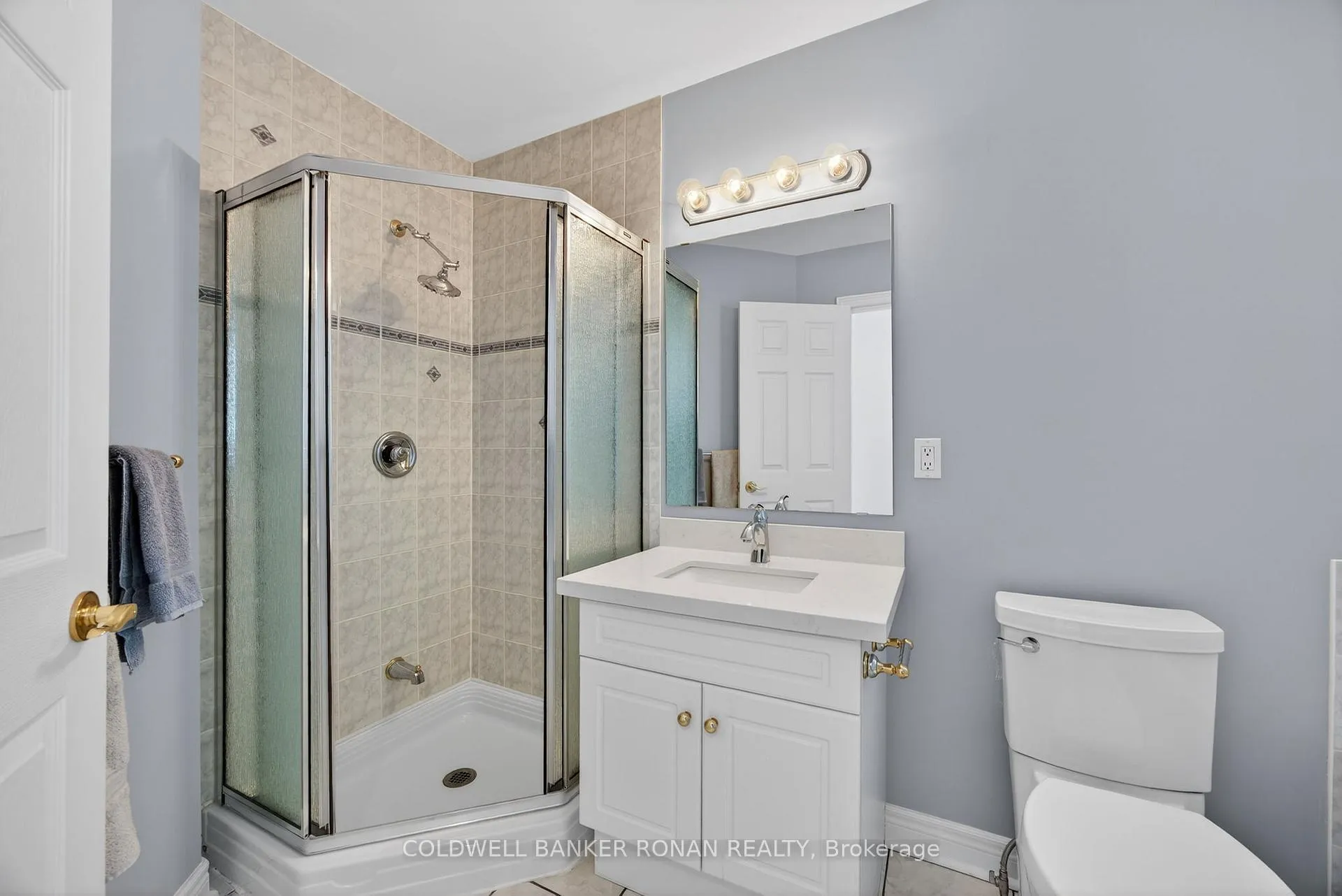 Photo 24 of 14 Via Amici, New Tecumseth, Rural New Tecumseth — HOMEH