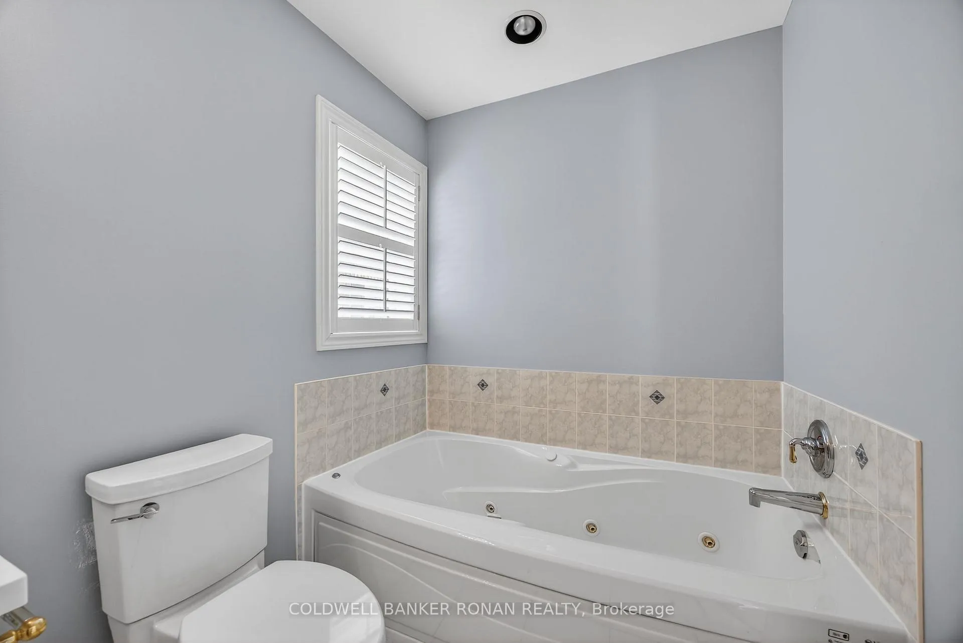 Photo 25 of 14 Via Amici, New Tecumseth, Rural New Tecumseth — HOMEH
