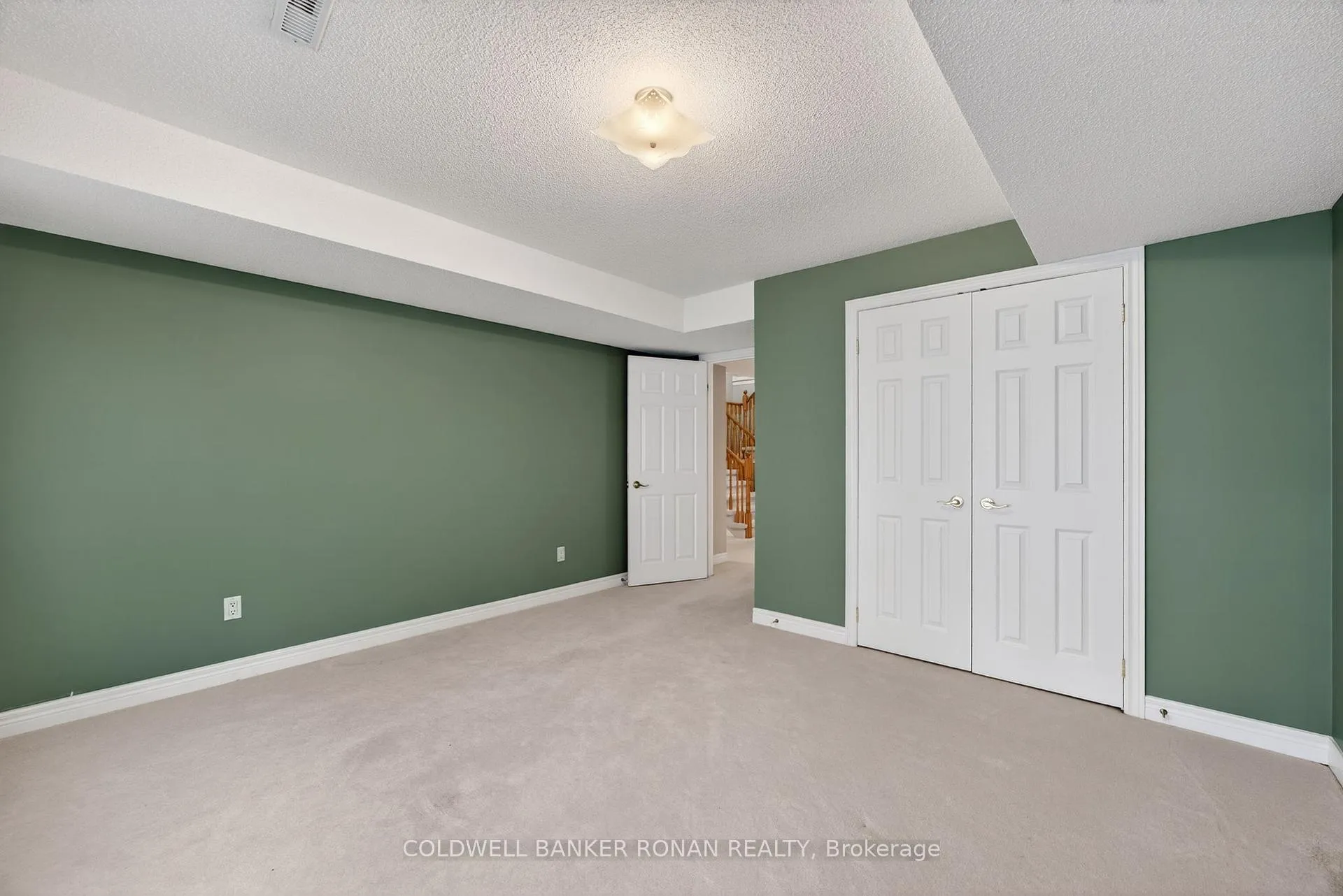 Photo 41 of 14 Via Amici, New Tecumseth, Rural New Tecumseth — HOMEH