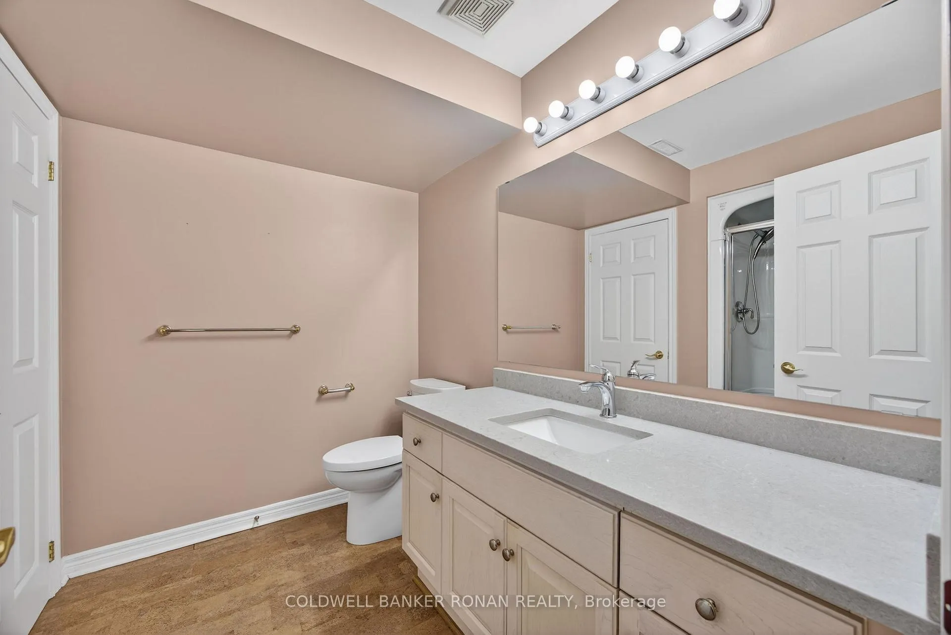 Photo 42 of 14 Via Amici, New Tecumseth, Rural New Tecumseth — HOMEH