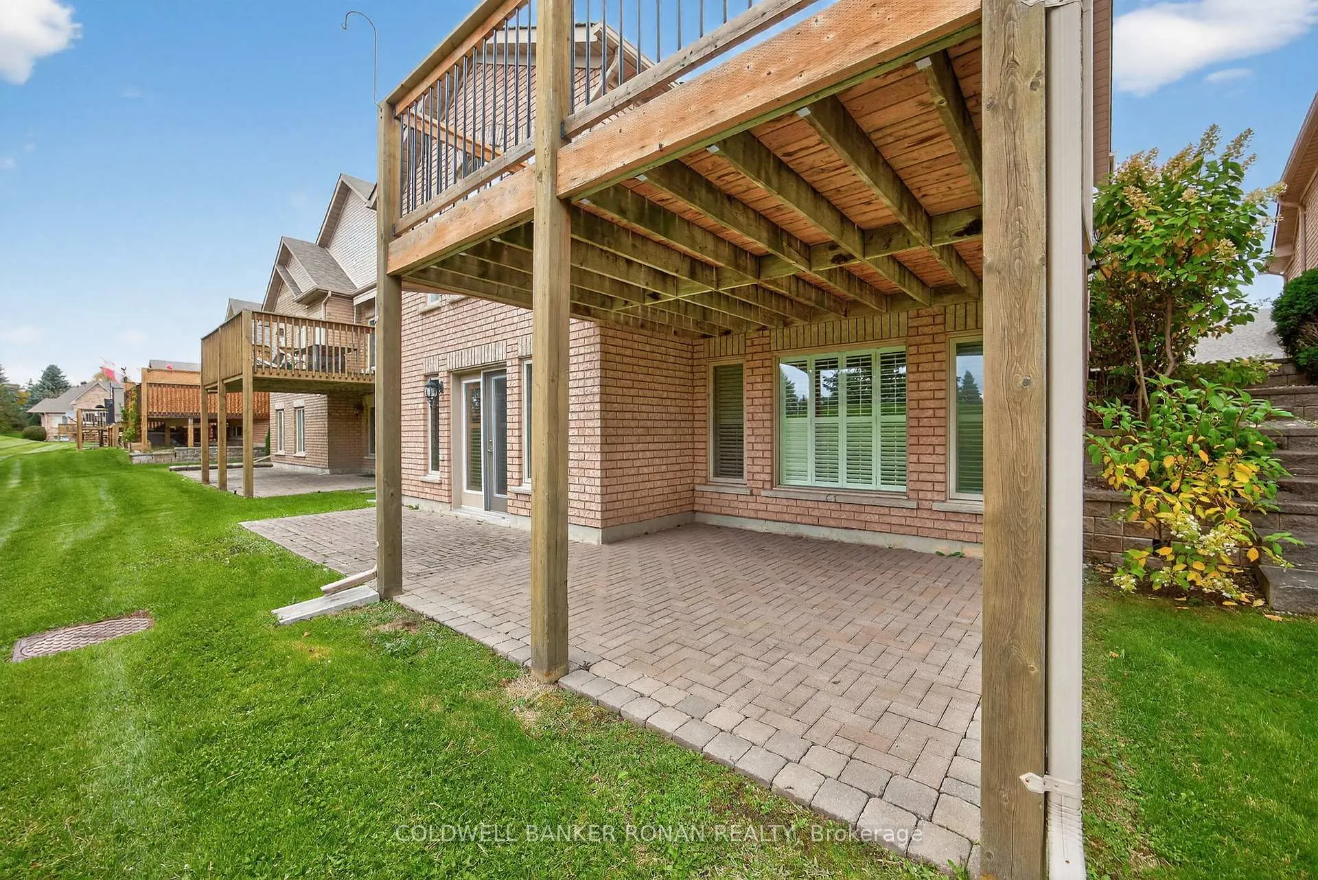 Photo 44 of 14 Via Amici, New Tecumseth, Rural New Tecumseth — HOMEH