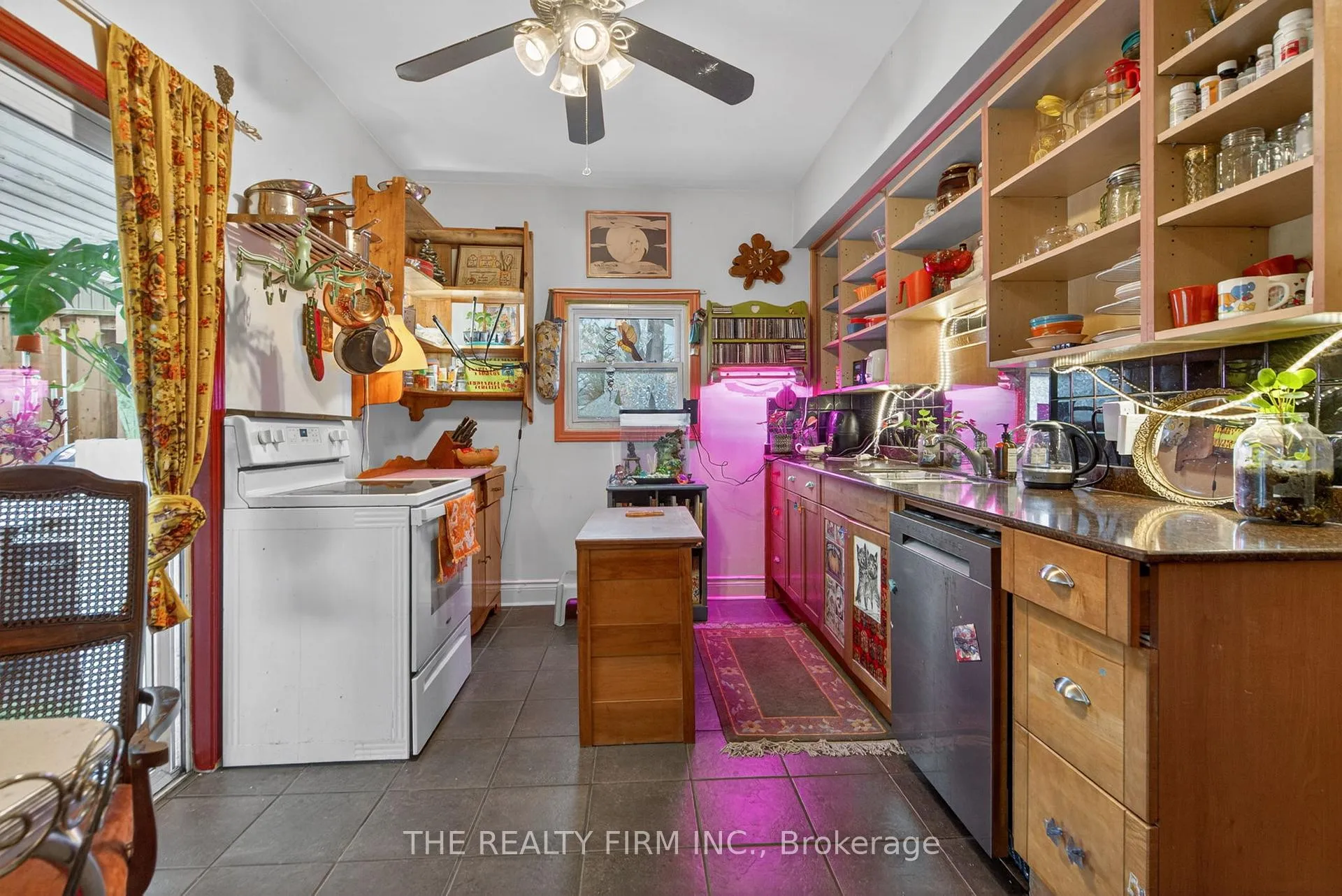 Photo 8 of 177 Rectory Street, London, East L — HOMEH