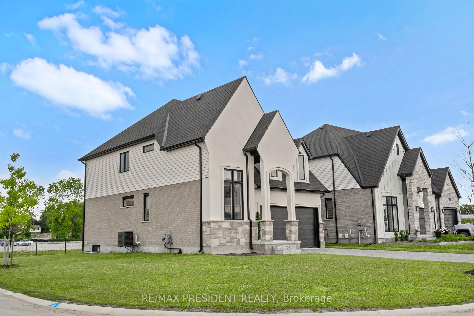 Photo 3 of 191 Foxborough Place, Thames Centre, Thorndale — HOMEH