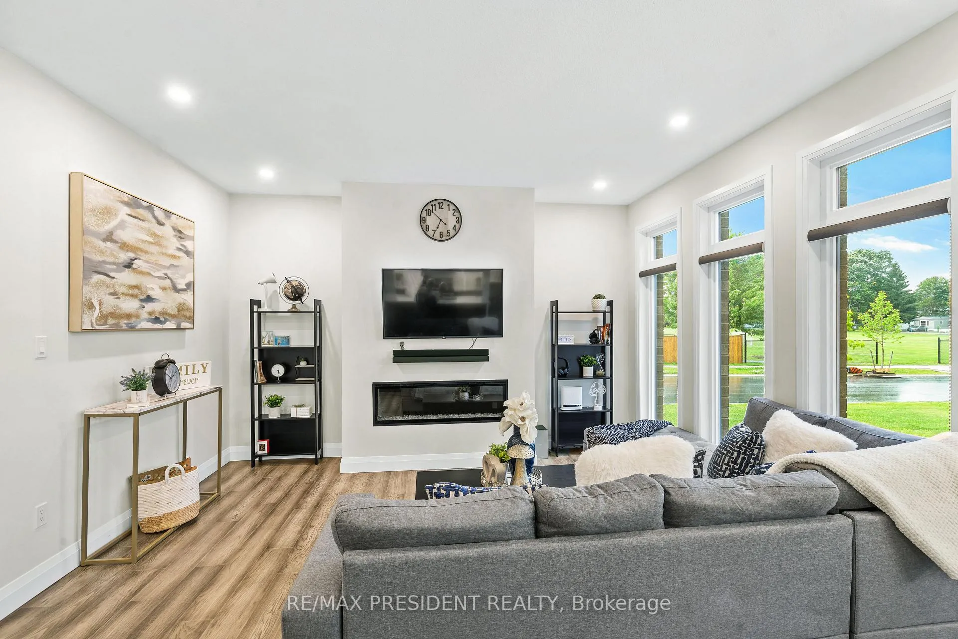 Photo 12 of 191 Foxborough Place, Thames Centre, Thorndale — HOMEH