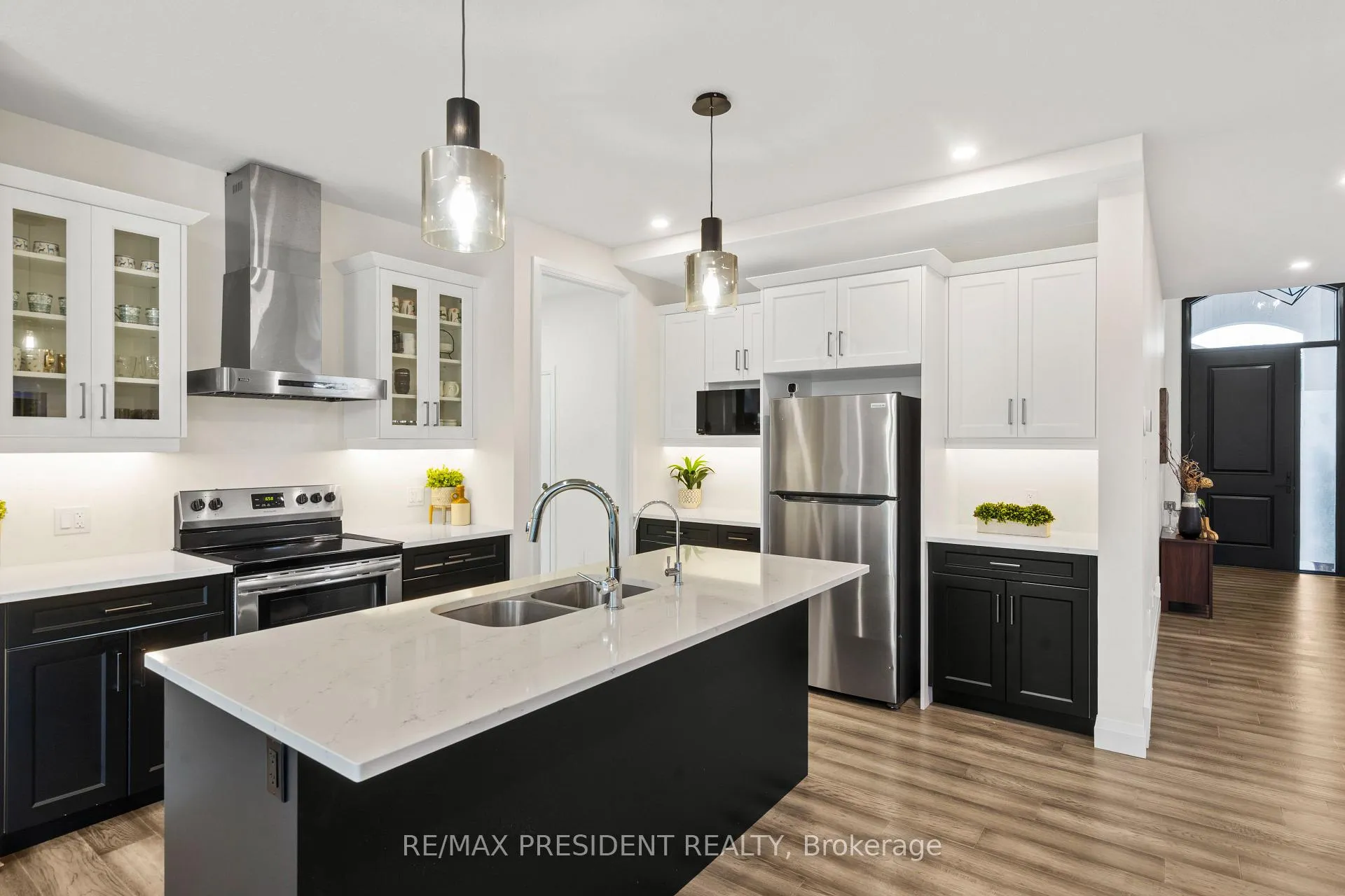 Photo 16 of 191 Foxborough Place, Thames Centre, Thorndale — HOMEH