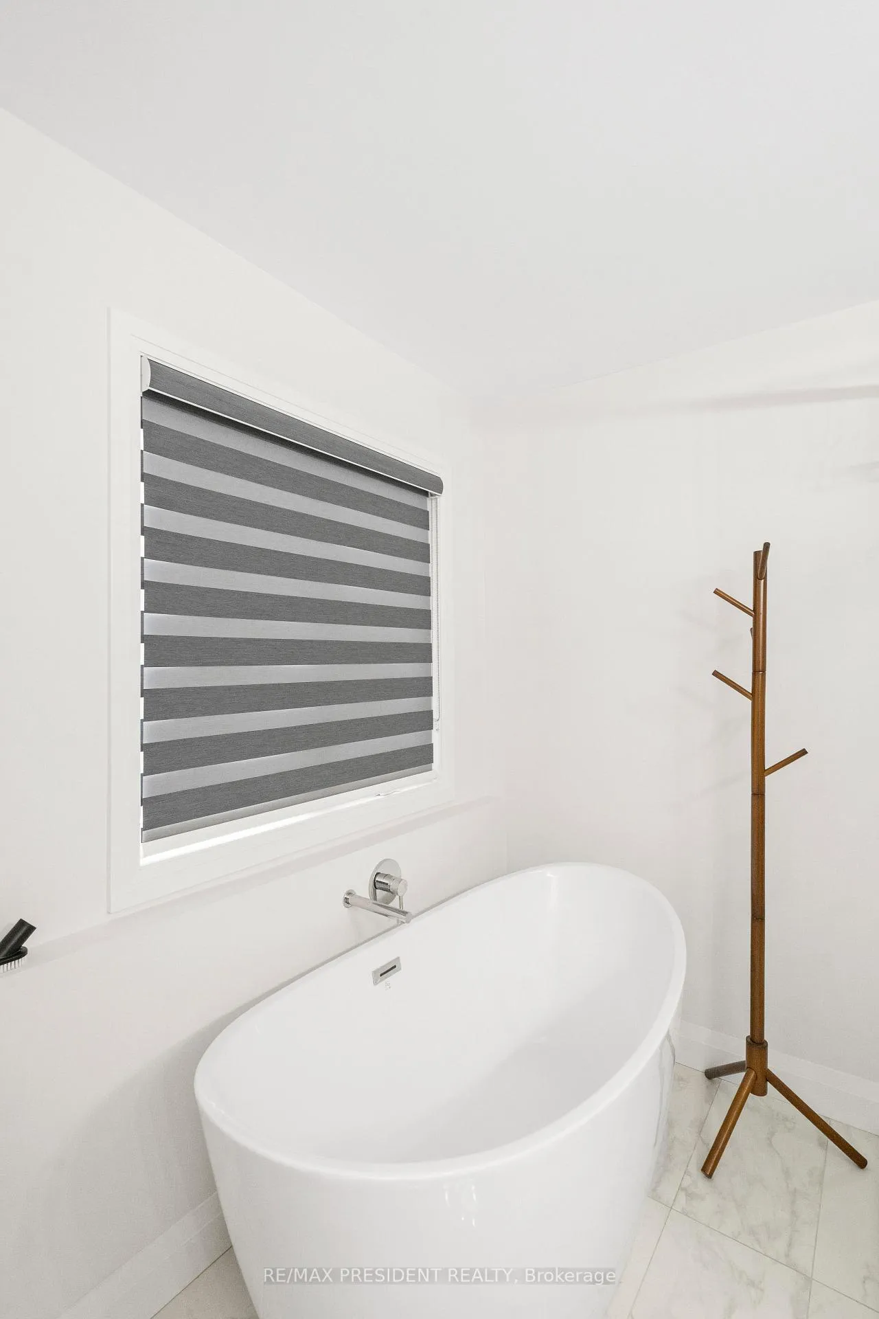 Photo 28 of 191 Foxborough Place, Thames Centre, Thorndale — HOMEH