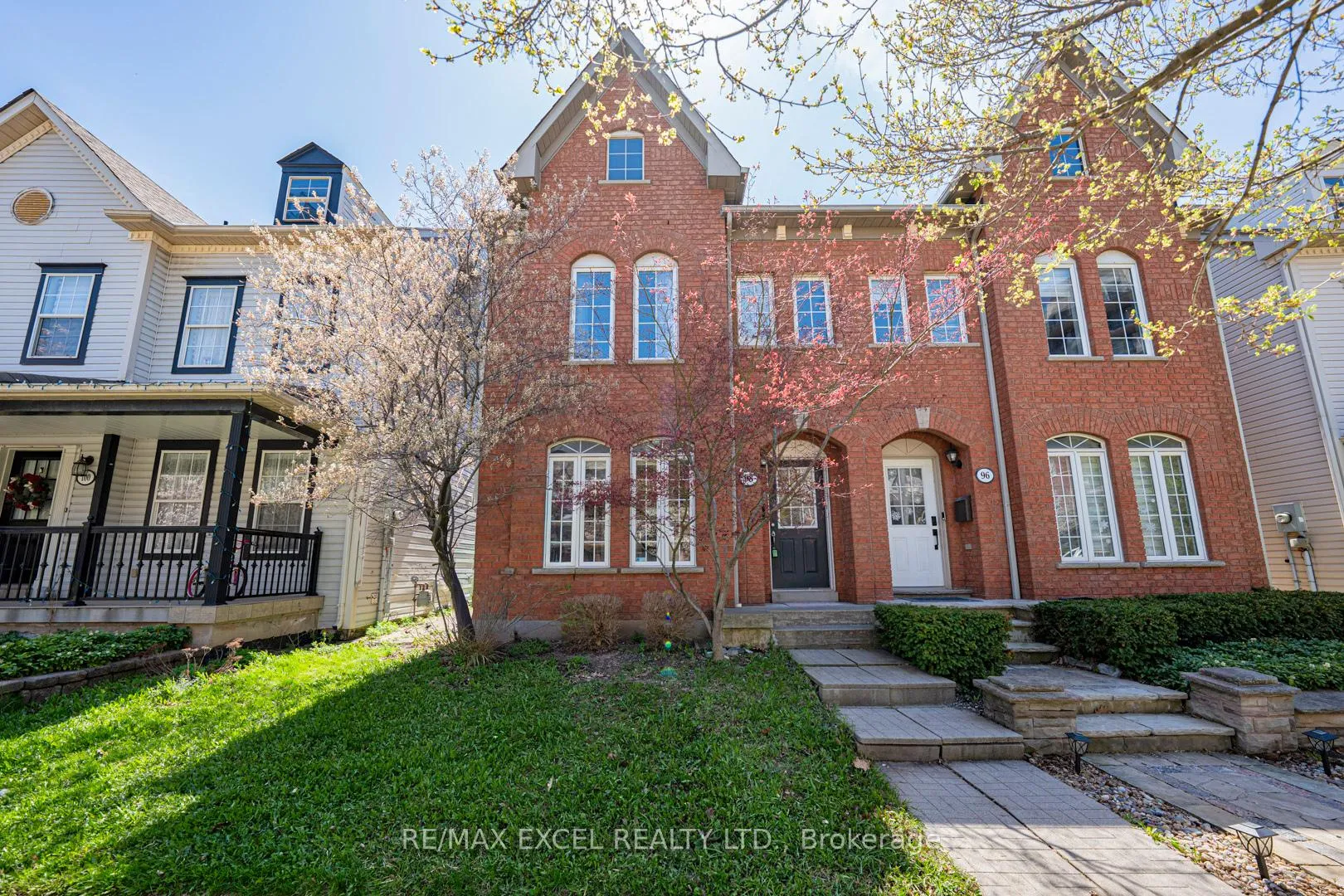 Front of 98 Georgian Drive