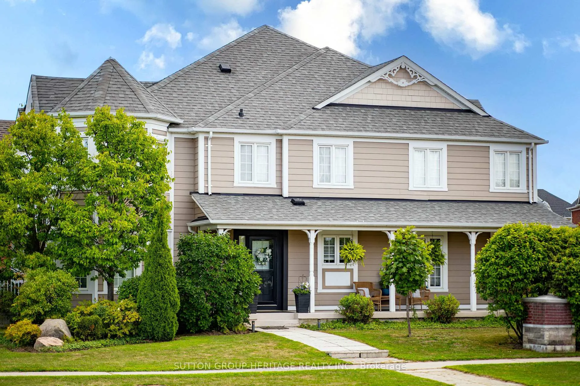 Photo 1 of 104 Gas Lamp Lane, Markham, Cornell — HOMEH