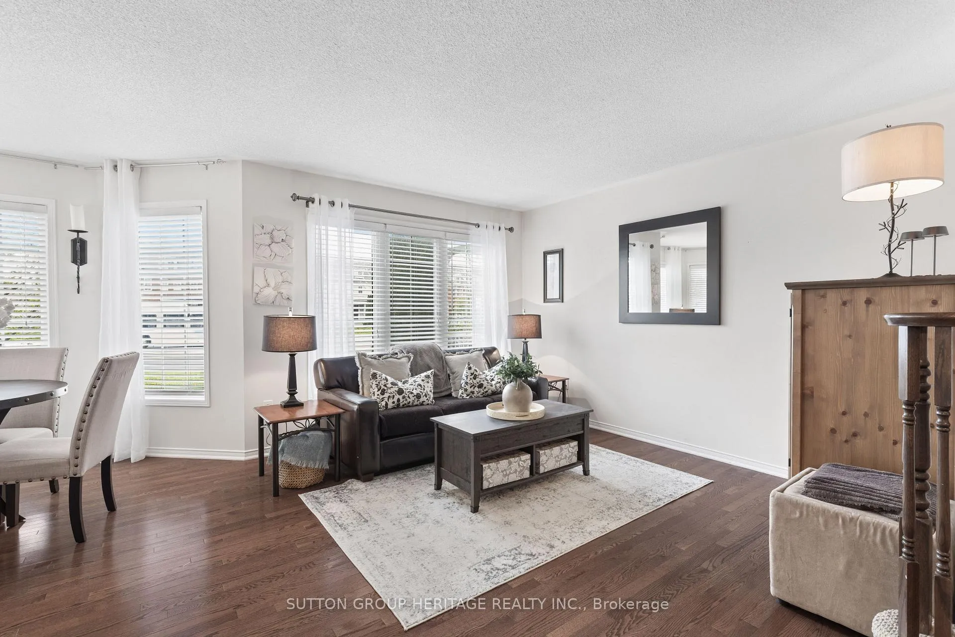 Photo 18 of 104 Gas Lamp Lane, Markham, Cornell — HOMEH