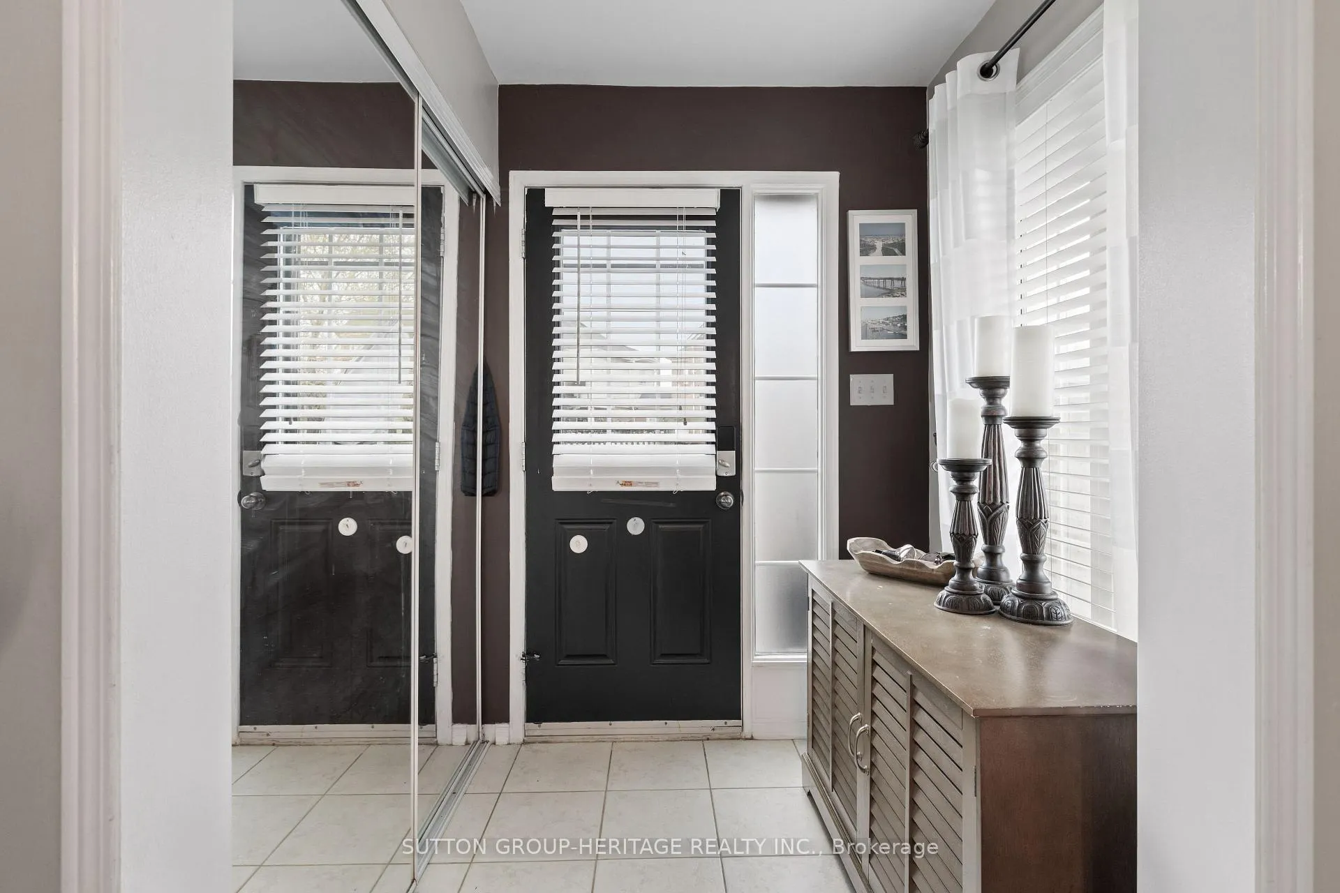 Photo 21 of 104 Gas Lamp Lane, Markham, Cornell — HOMEH