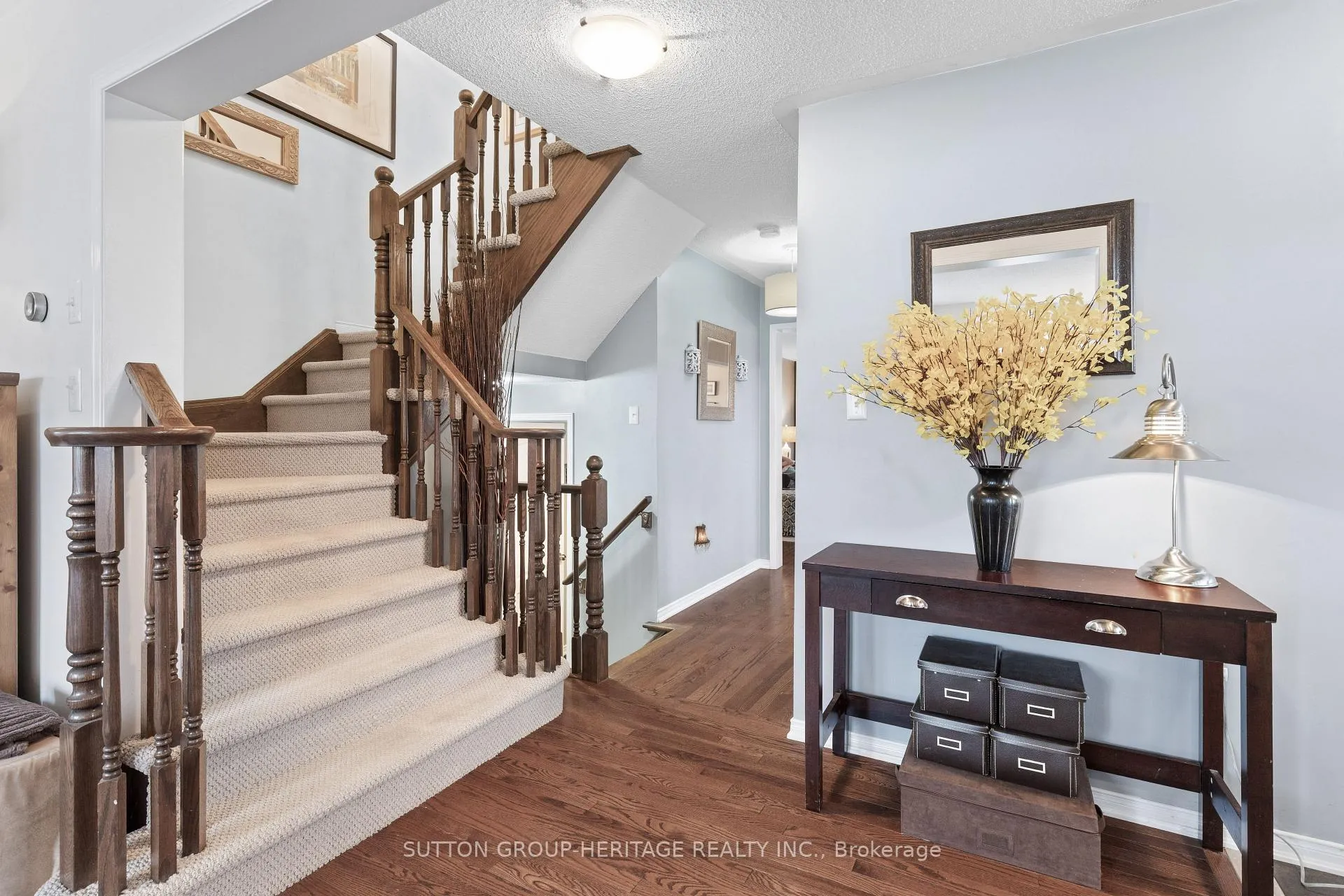 Photo 33 of 104 Gas Lamp Lane, Markham, Cornell — HOMEH