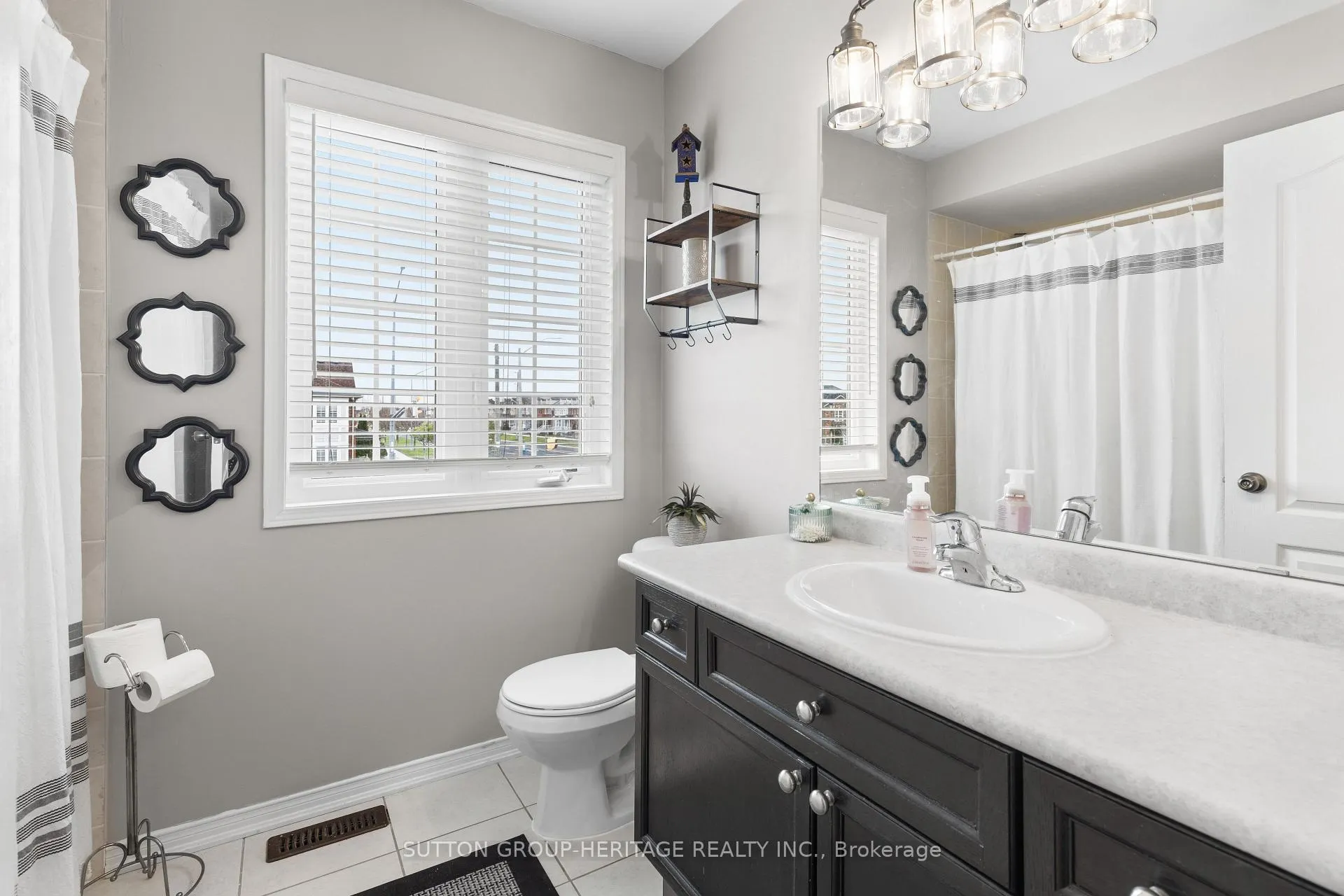 Photo 42 of 104 Gas Lamp Lane, Markham, Cornell — HOMEH