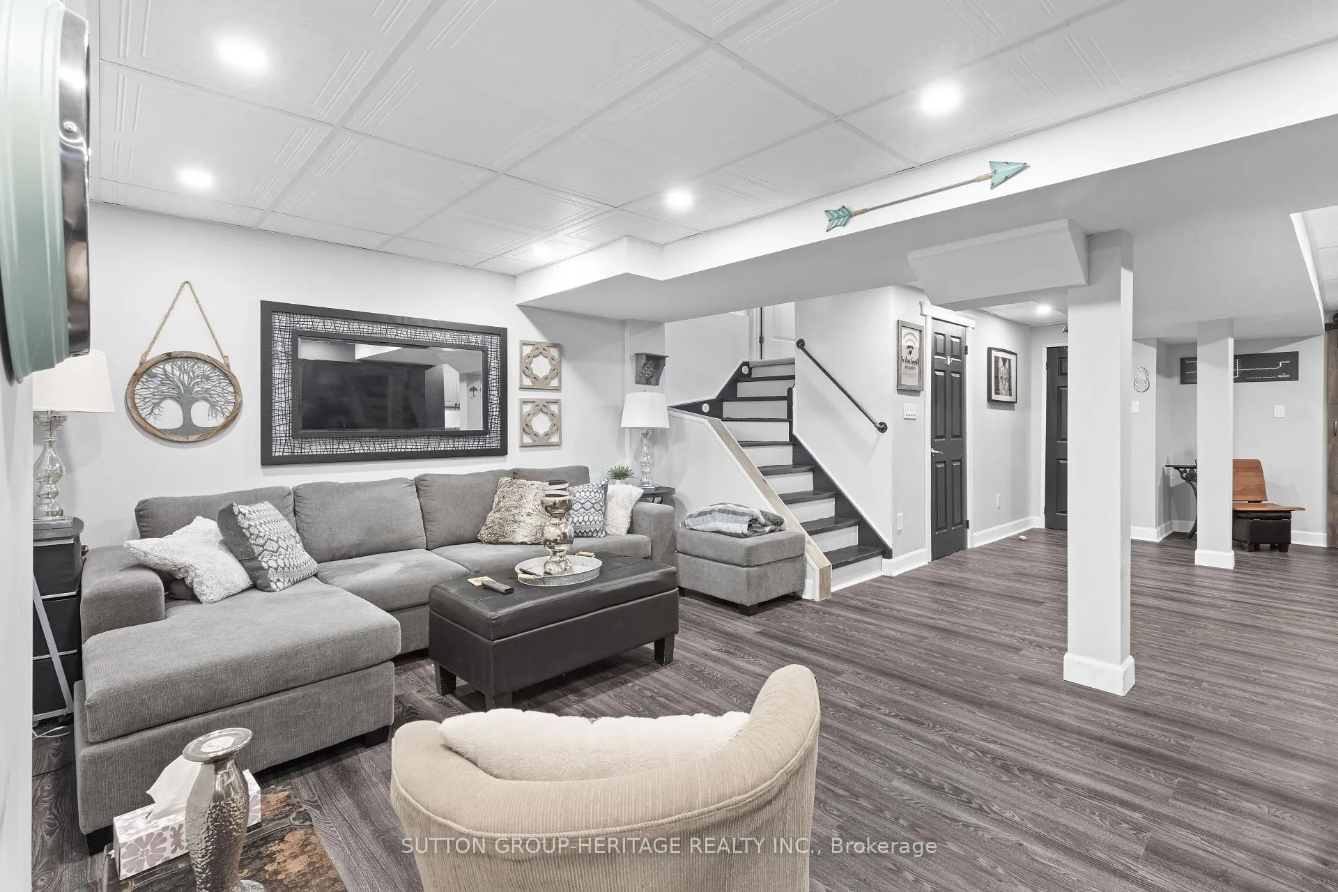 Photo 44 of 104 Gas Lamp Lane, Markham, Cornell — HOMEH
