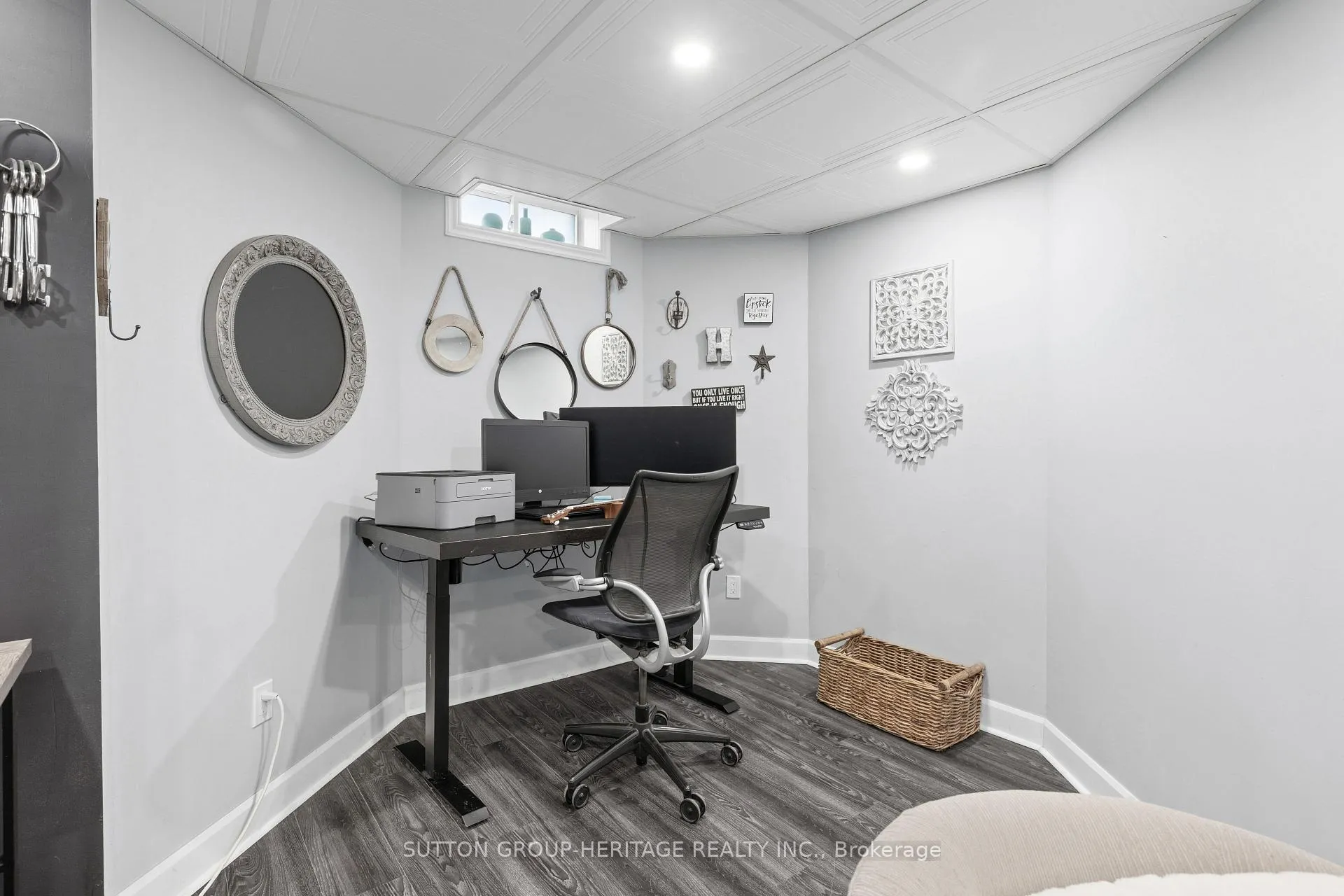 Photo 48 of 104 Gas Lamp Lane, Markham, Cornell — HOMEH