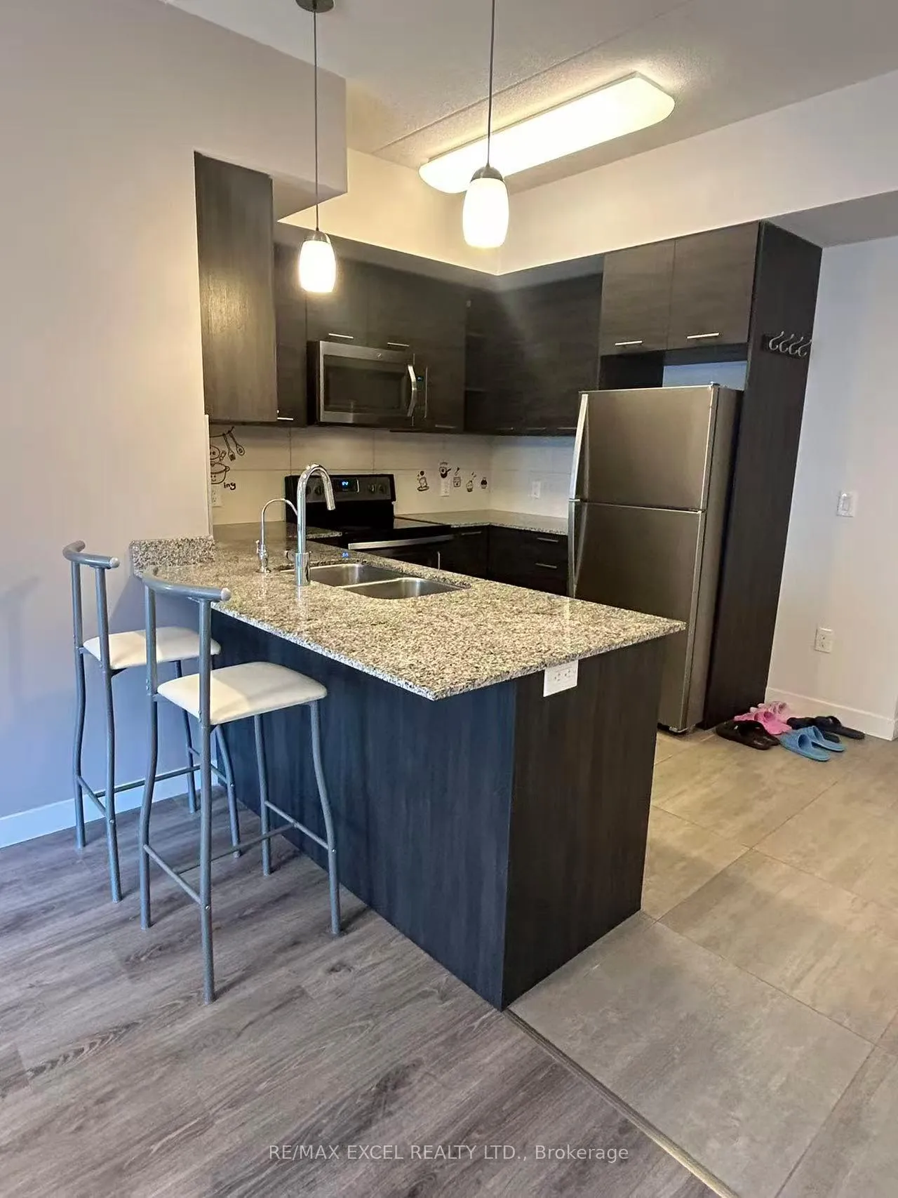 Photo 5 of Unit 615, 251 Hemlock Street, Waterloo, Beechwood/University — HOMEH