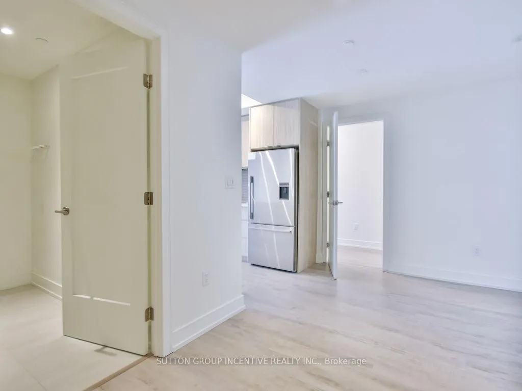 Photo 11 of Unit 713, 185 Dunlop Street E, Barrie, Lakeshore — HOMEH