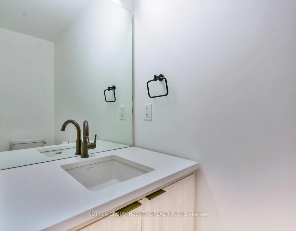 Photo 15 of Unit 713, 185 Dunlop Street E, Barrie, Lakeshore — HOMEH