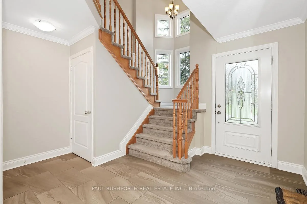 Photo 5 of 6400 Bernice Court, Ottawa, Convent Glen North — HOMEH