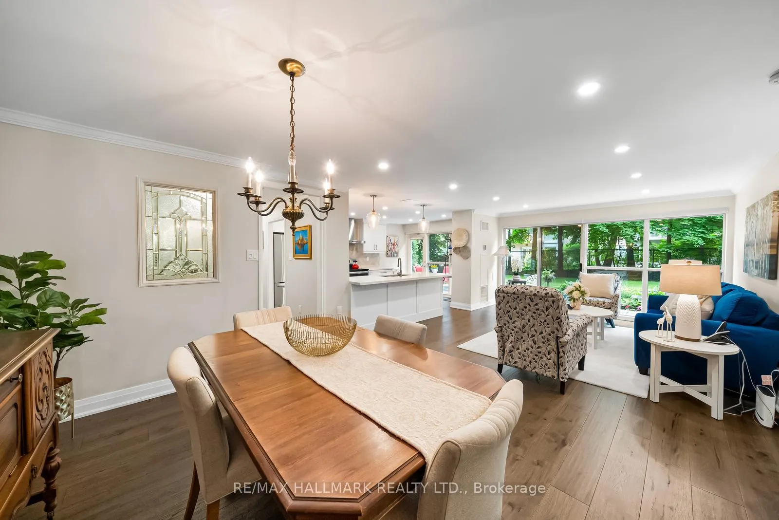 Photo 14 of Unit 104, 2210 Lakeshore Road, Burlington, Brant — HOMEH
