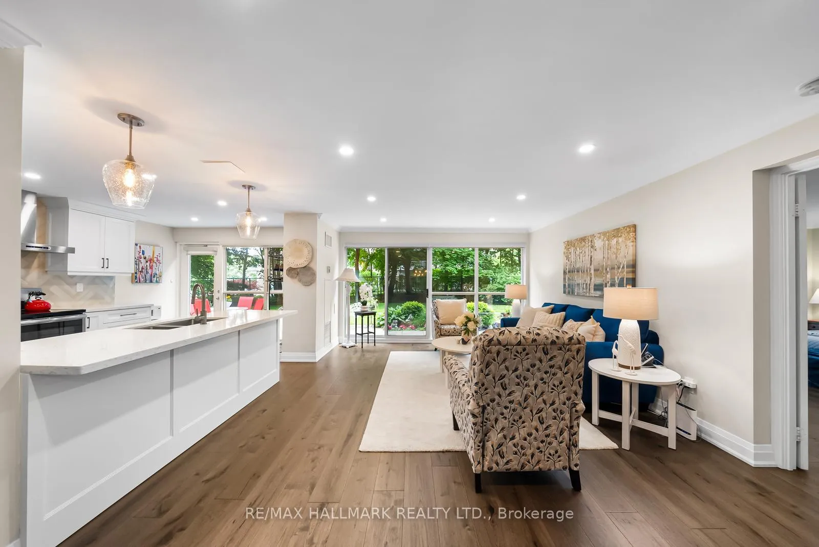 Photo 16 of Unit 104, 2210 Lakeshore Road, Burlington, Brant — HOMEH