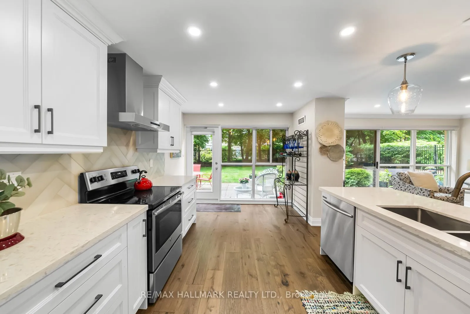 Photo 24 of Unit 104, 2210 Lakeshore Road, Burlington, Brant — HOMEH