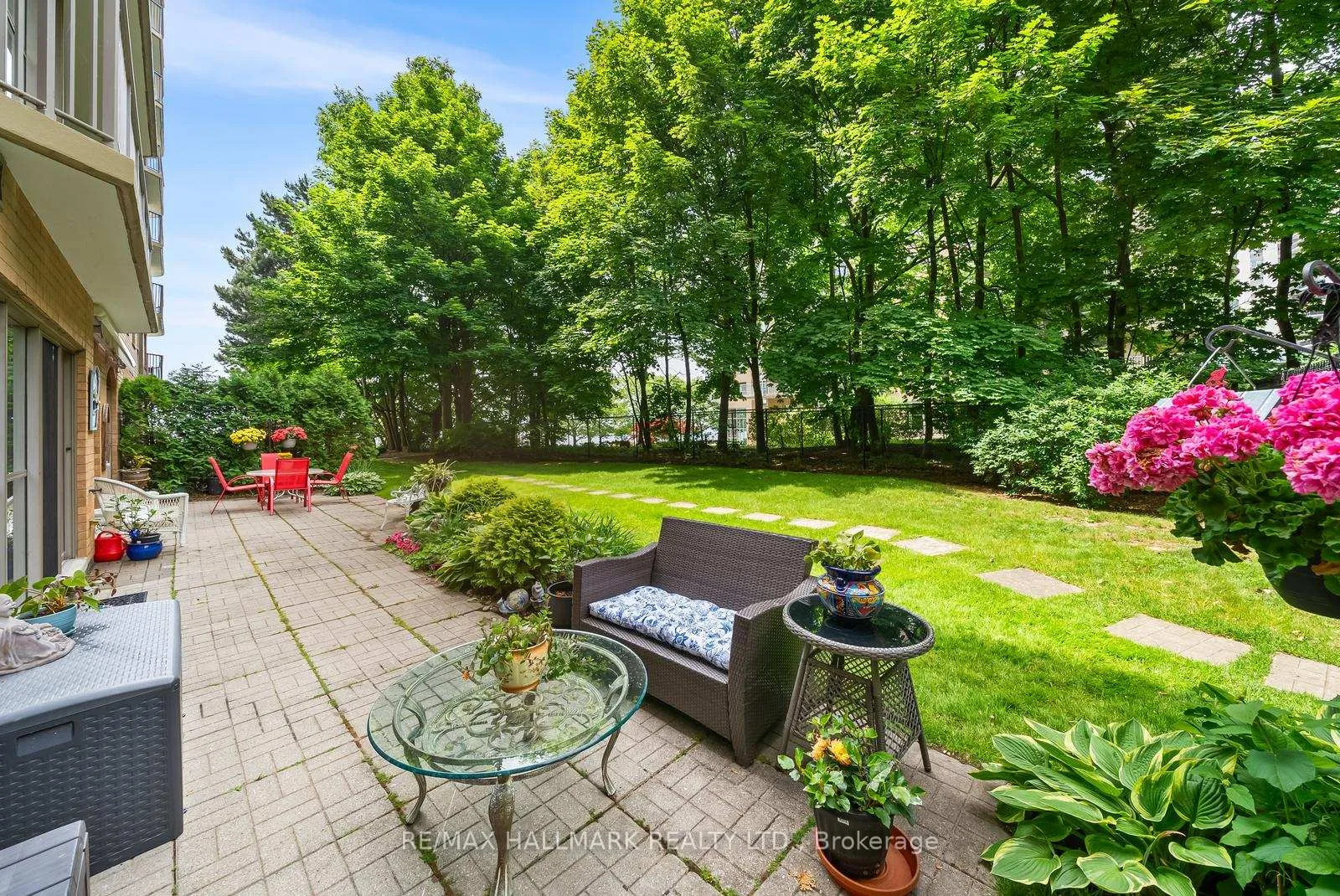 Photo 25 of Unit 104, 2210 Lakeshore Road, Burlington, Brant — HOMEH
