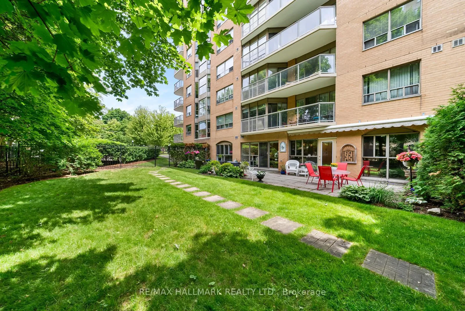 Photo 27 of Unit 104, 2210 Lakeshore Road, Burlington, Brant — HOMEH
