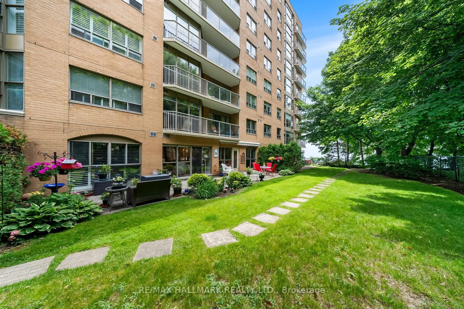 Photo 29 of Unit 104, 2210 Lakeshore Road, Burlington, Brant — HOMEH