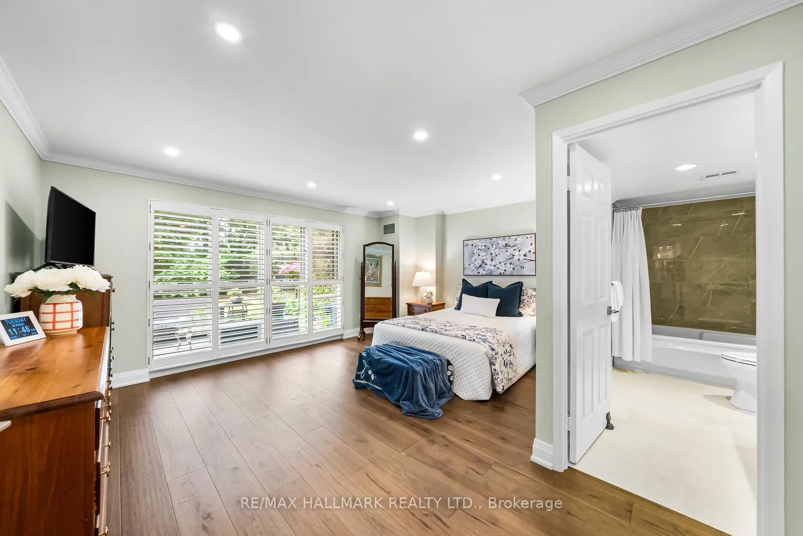 Photo 30 of Unit 104, 2210 Lakeshore Road, Burlington, Brant — HOMEH