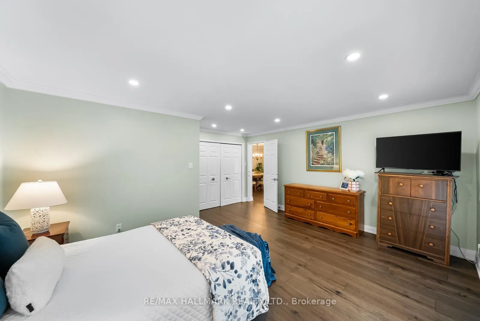 Photo 33 of Unit 104, 2210 Lakeshore Road, Burlington, Brant — HOMEH