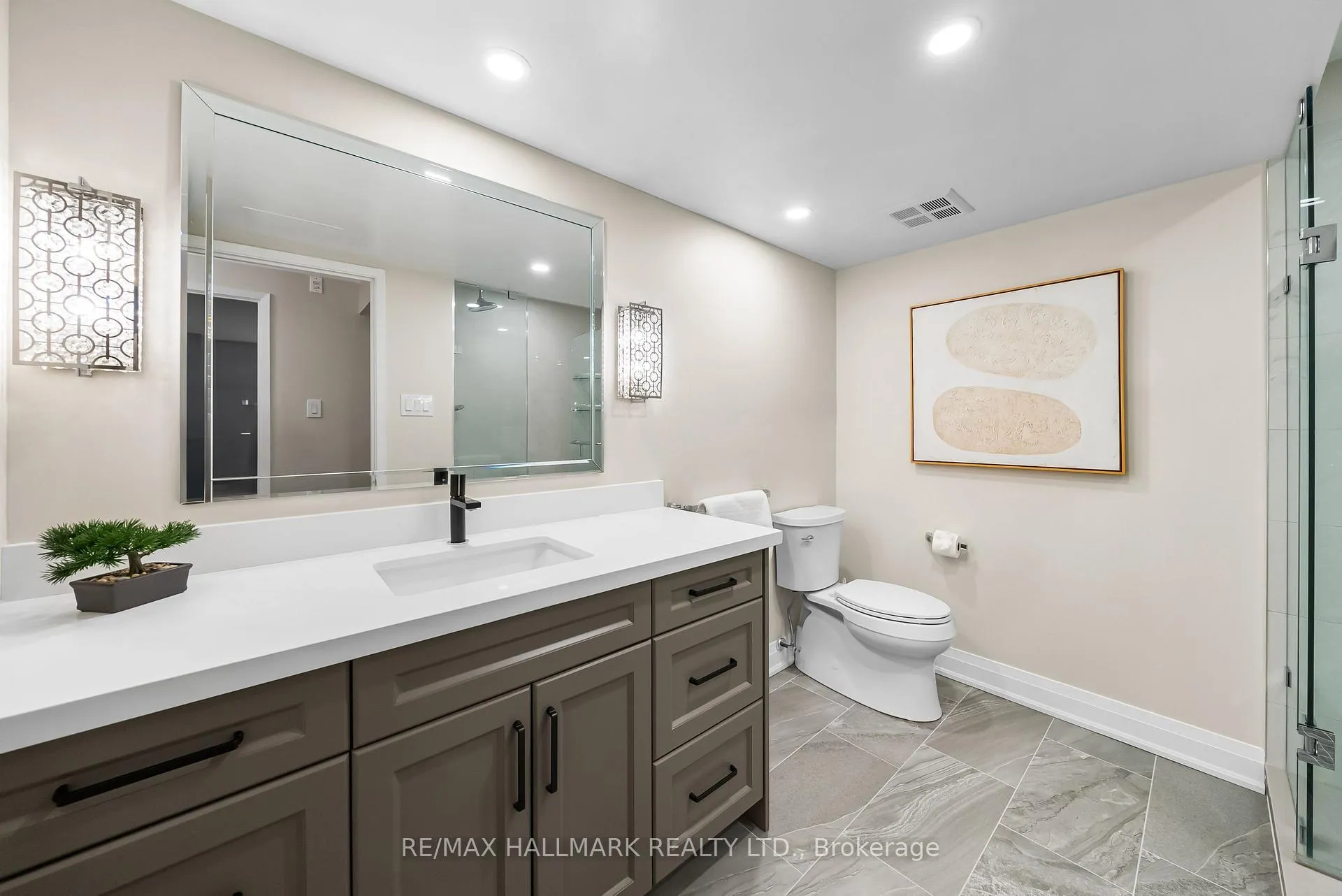 Photo 37 of Unit 104, 2210 Lakeshore Road, Burlington, Brant — HOMEH